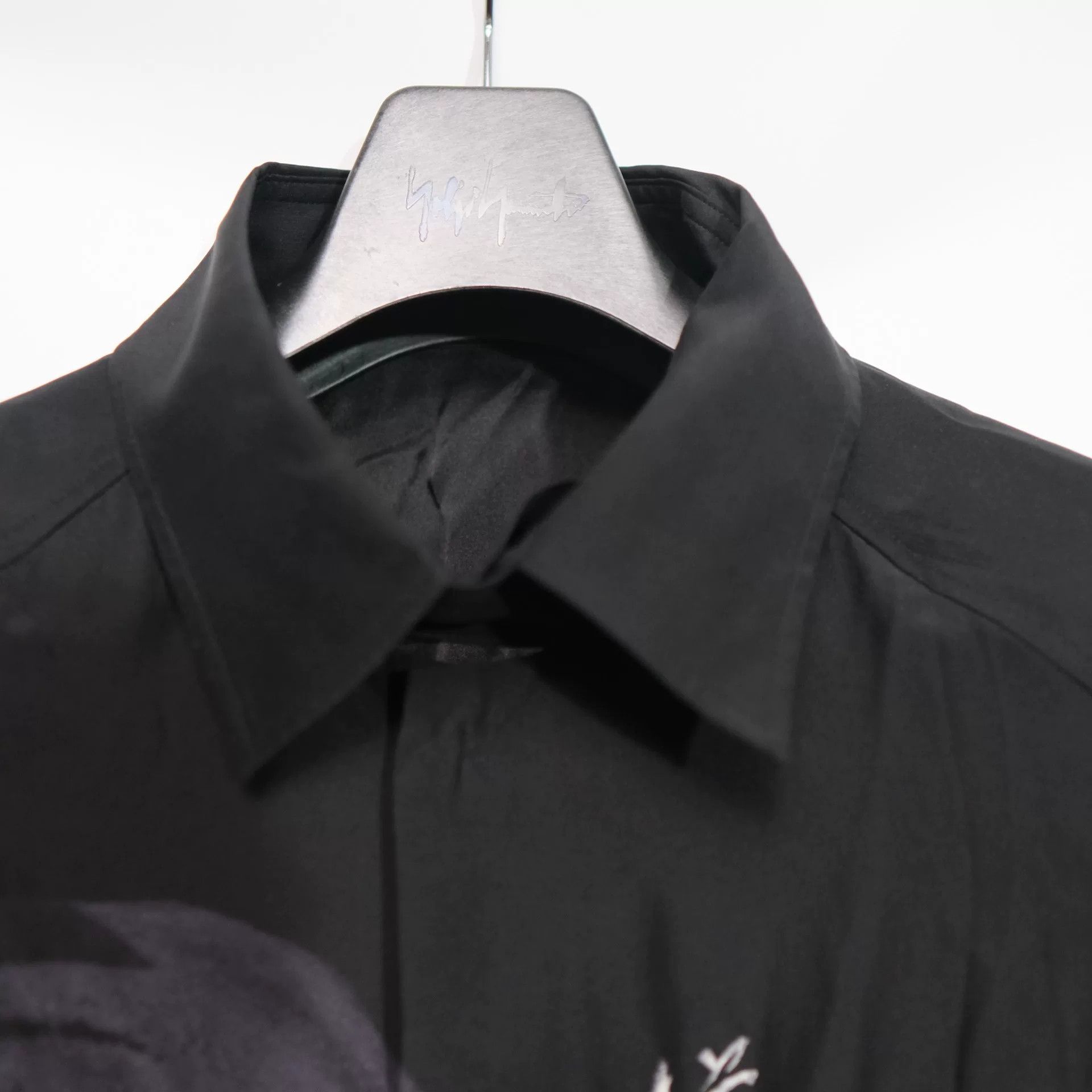 Yohji Yamamoto Yohji Yamamoto Silk Shirt with Dog Print Size US M / EU 48-50 / 2 - 4 Thumbnail