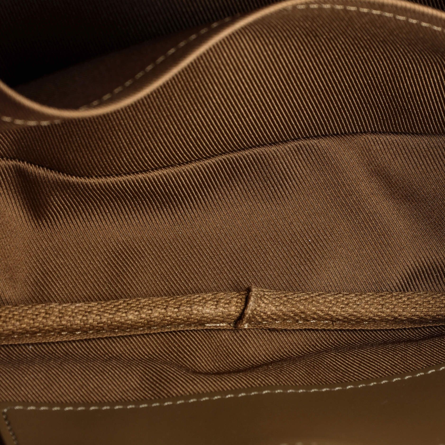 Louis Vuitton Utility Crossbody Bag Size ONE SIZE - 5 Thumbnail