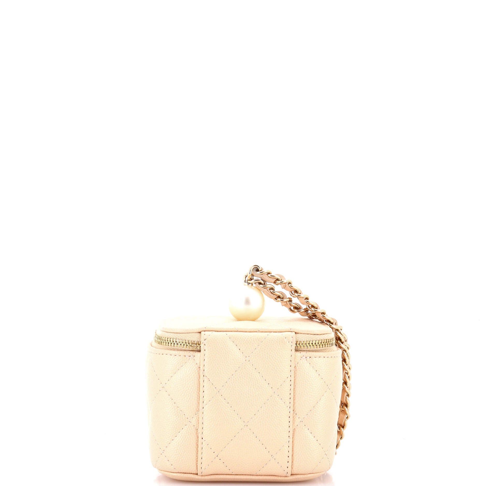 Chanel Classic Pearl Vanity Case with Chain Size ONE SIZE - 3 Thumbnail