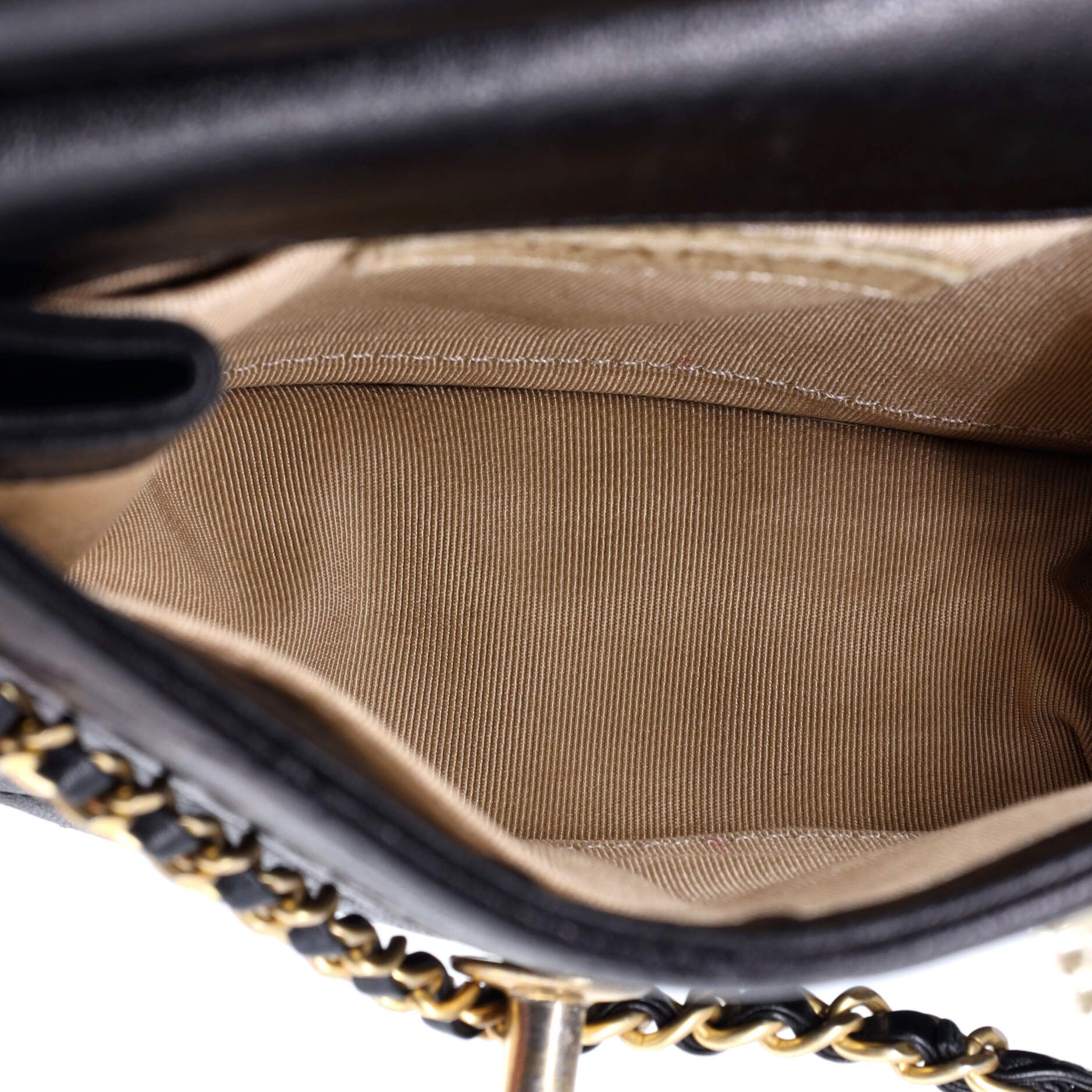 Chanel Pearl Chain Flap Bag Size ONE SIZE - 5 Thumbnail