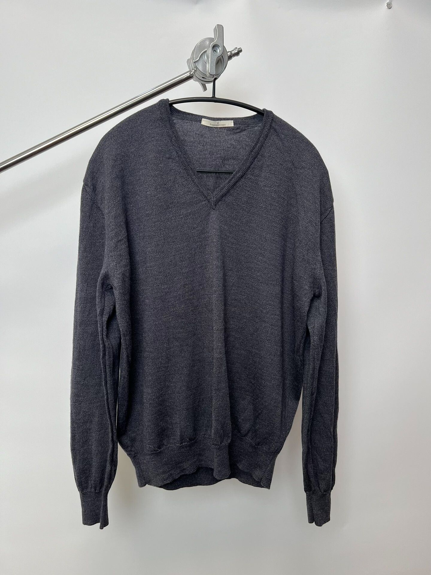 Ermenegildo Zegna Ermenegildo Zegna Wool V-Neck Sweater Size US L / EU 52-54 / 3 - 2 Thumbnail