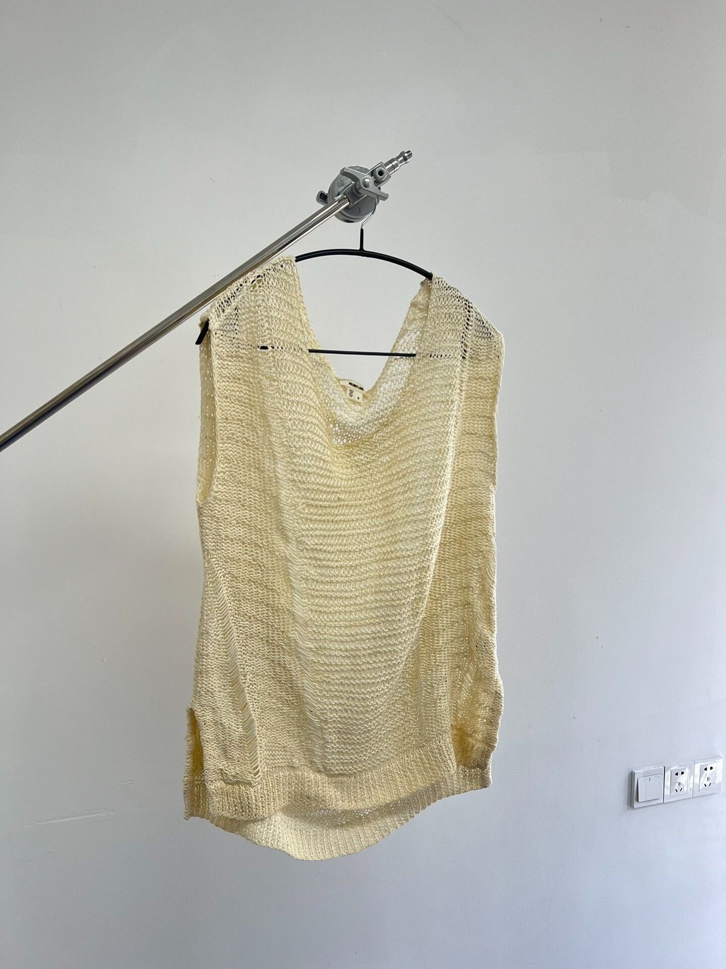 Helmut Lang Helmut Lang Hollow Knit Vest for Women Size M / US 6-8 / IT 42-44 - 2 Thumbnail