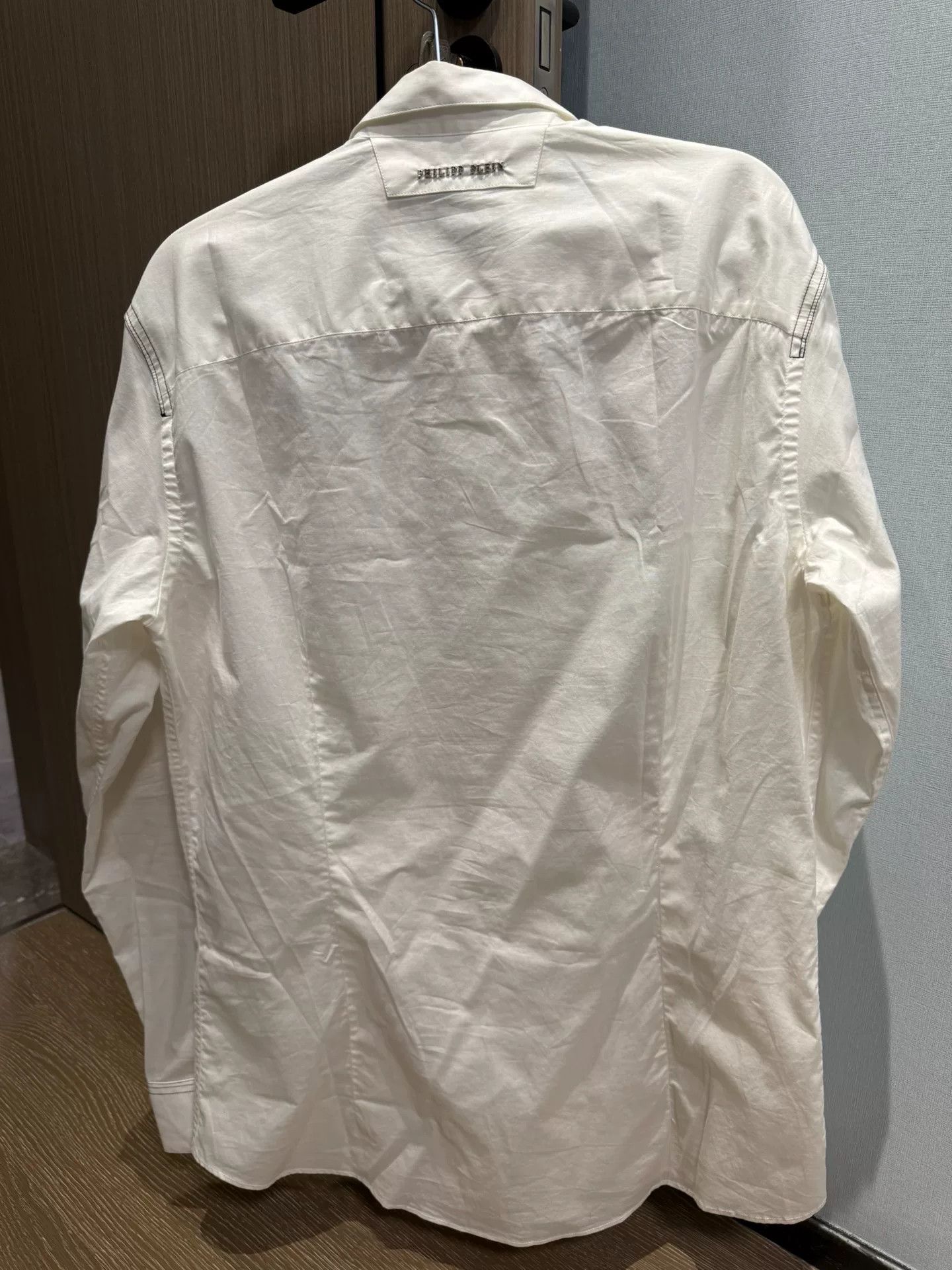 Philipp Plein Philipp Plein White Skull Logo Shirt Size US XL / EU 56 / 4 - 5 Thumbnail