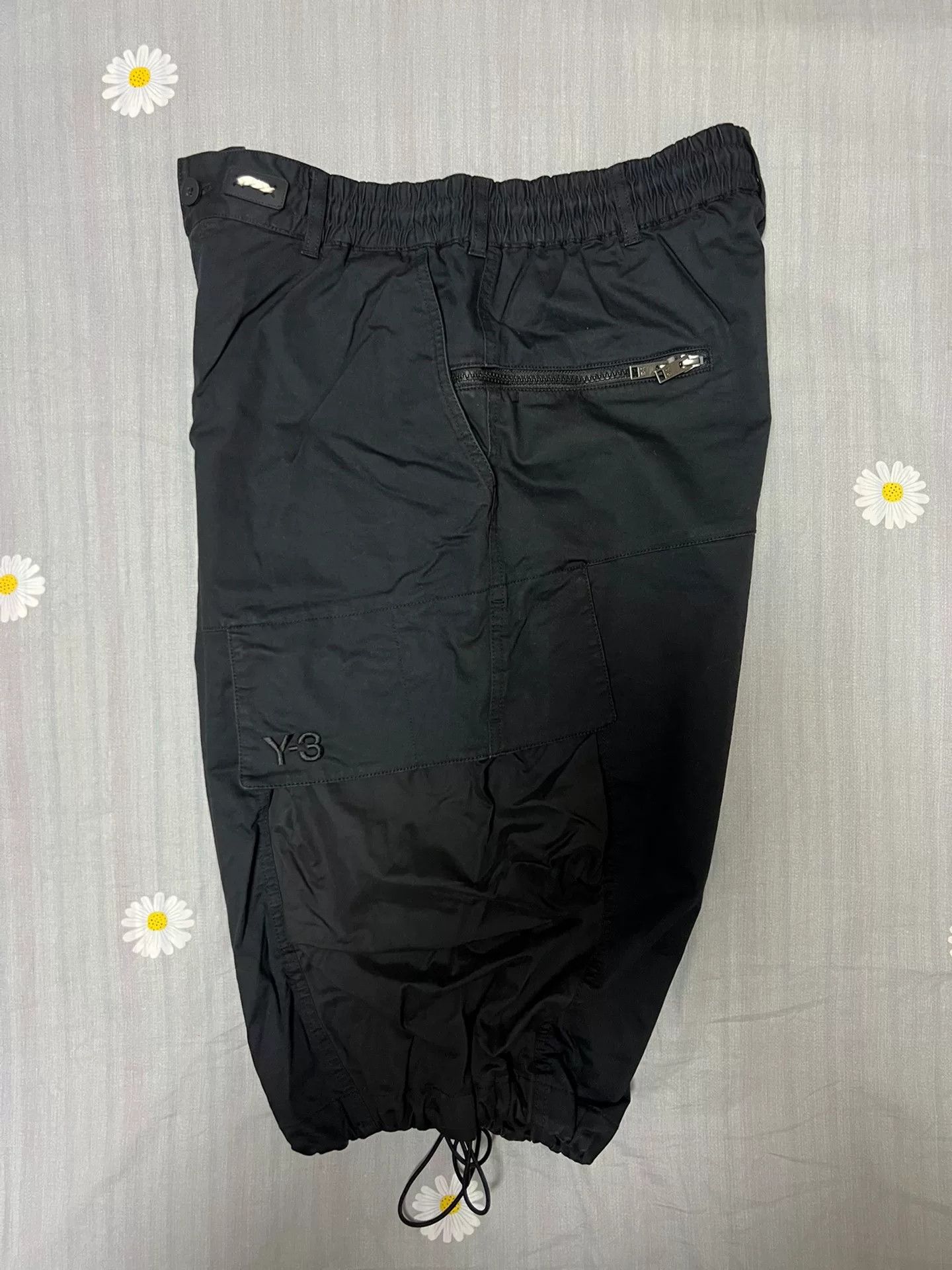 Y-3 Y-3 Black Men's Shorts for Sale Size US 26 / EU 42 - 6 Thumbnail
