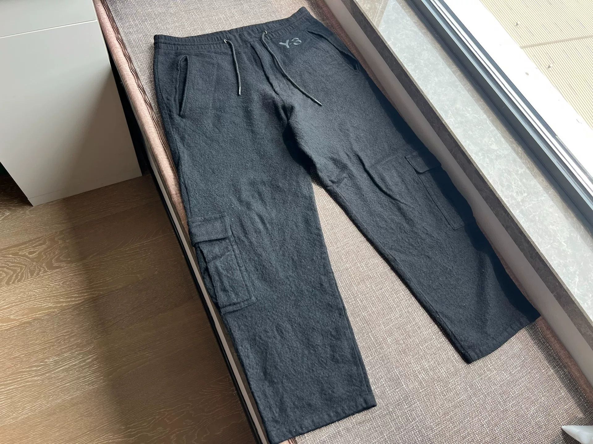 Y-3 Y-3 Men's Black Samurai Trousers Size US 28 / EU 44 - 2 Thumbnail