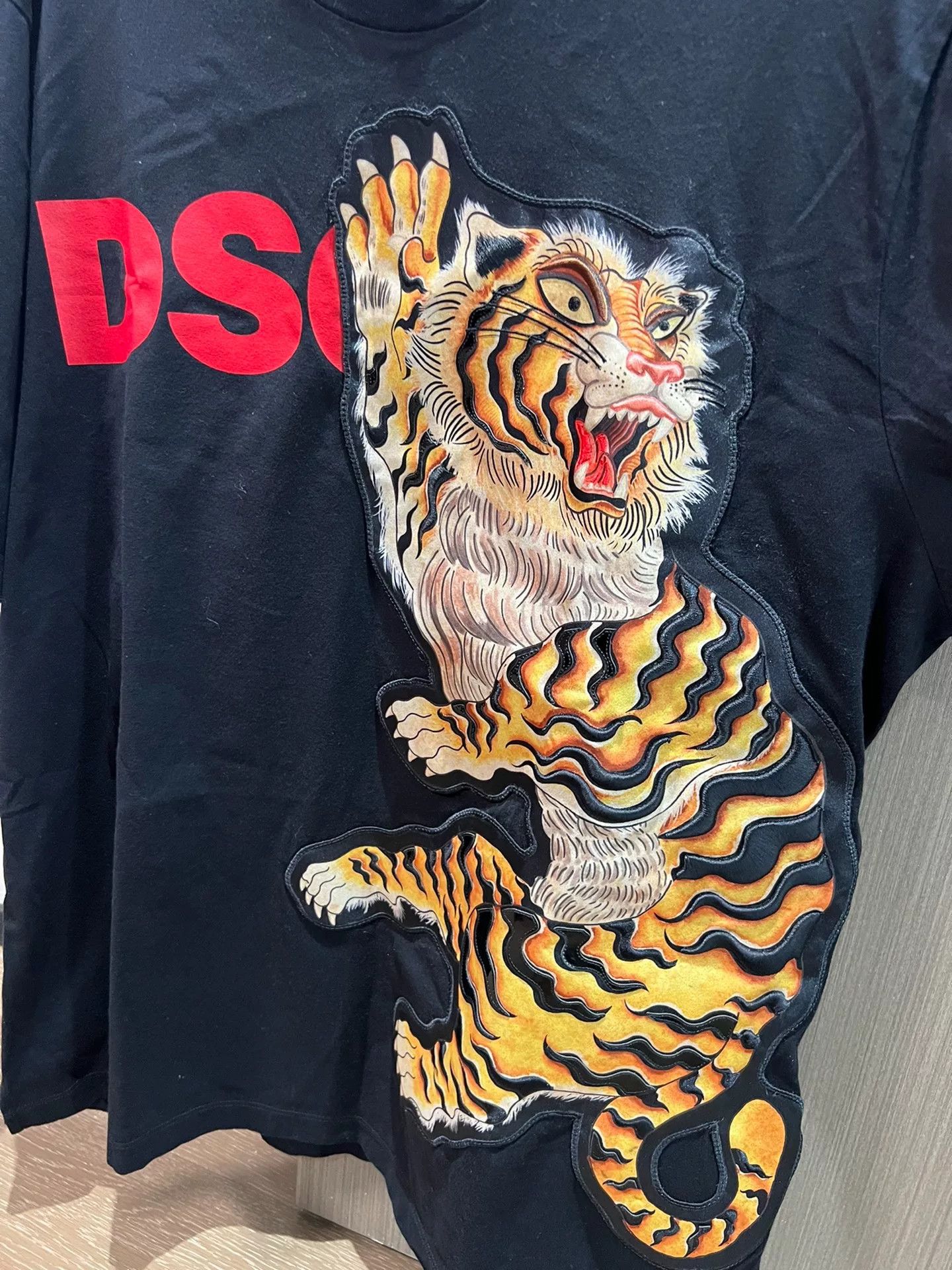 Dsquared2 Dsquared2 Tiger Embroidery Short Sleeve Shirt Size US S / EU 44-46 / 1 - 3 Thumbnail