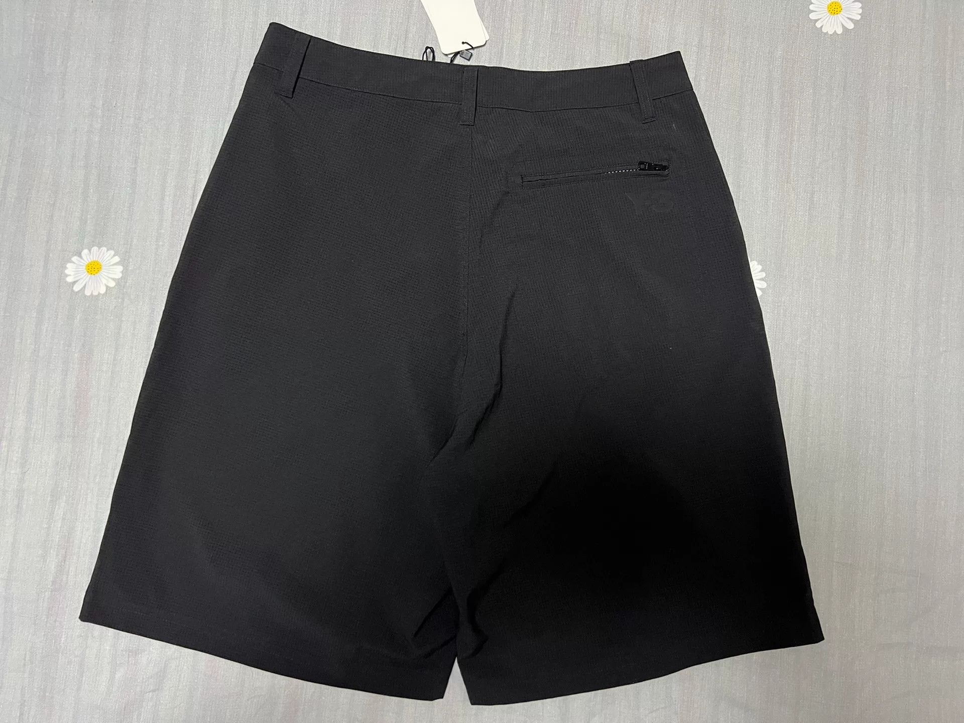 Y-3 Y-3 Black Shorts for Men Size US 30 / EU 46 - 3 Thumbnail