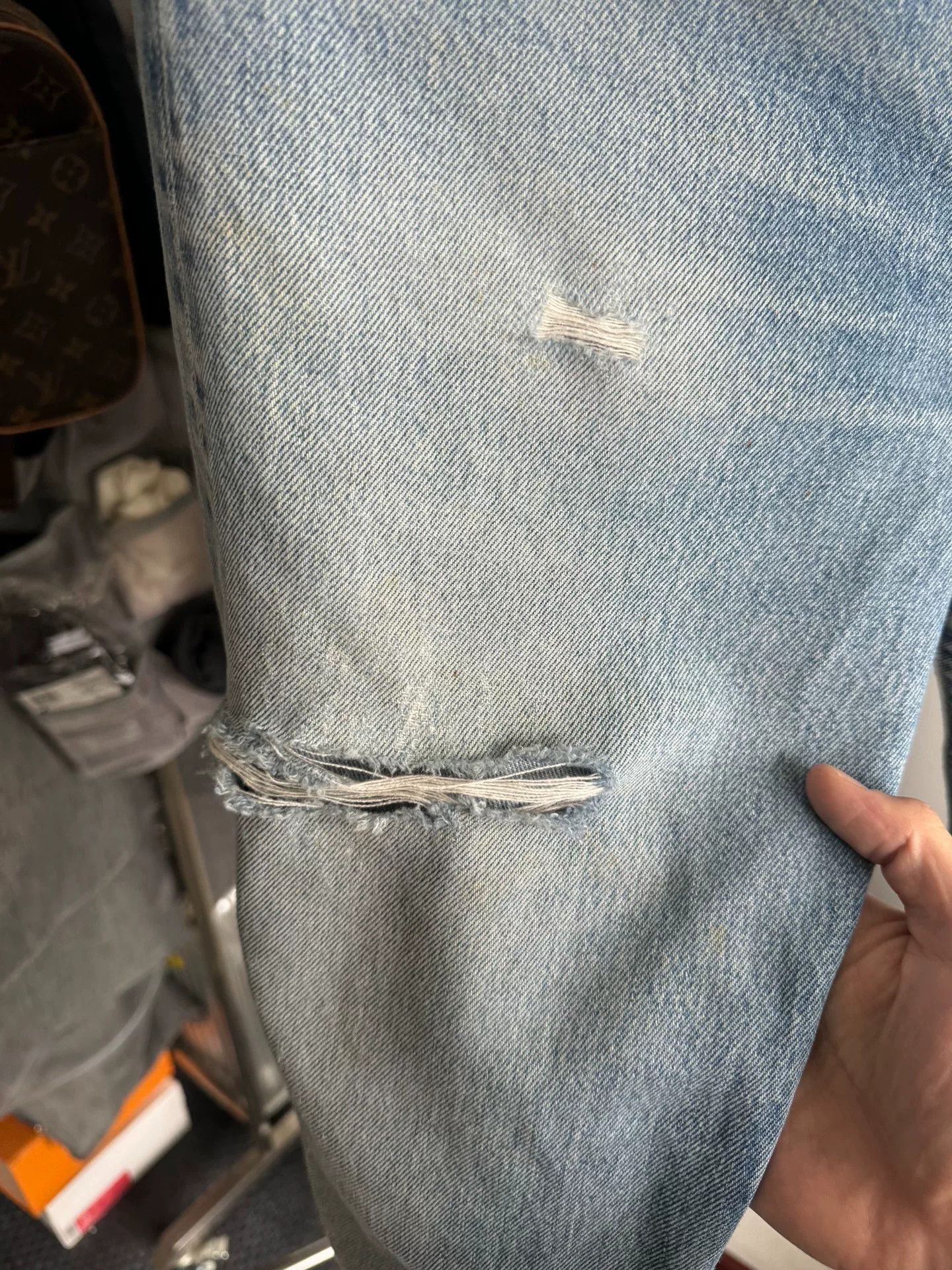 Vintage Vintage Levi's 501 Distressed Denim Jeans Size US 33 - 8 Thumbnail