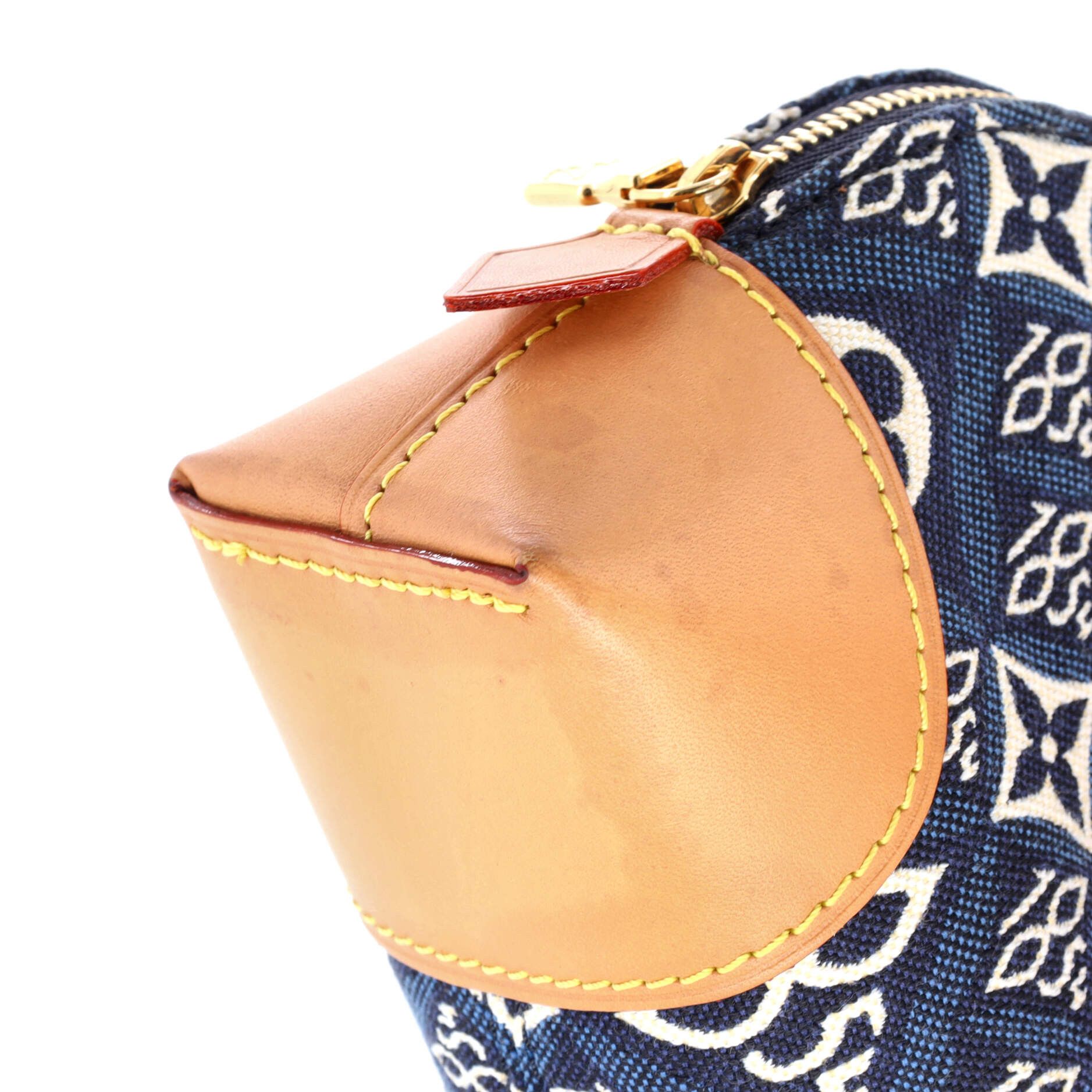 Louis Vuitton Cosmetic Pouch Size ONE SIZE - 6 Thumbnail