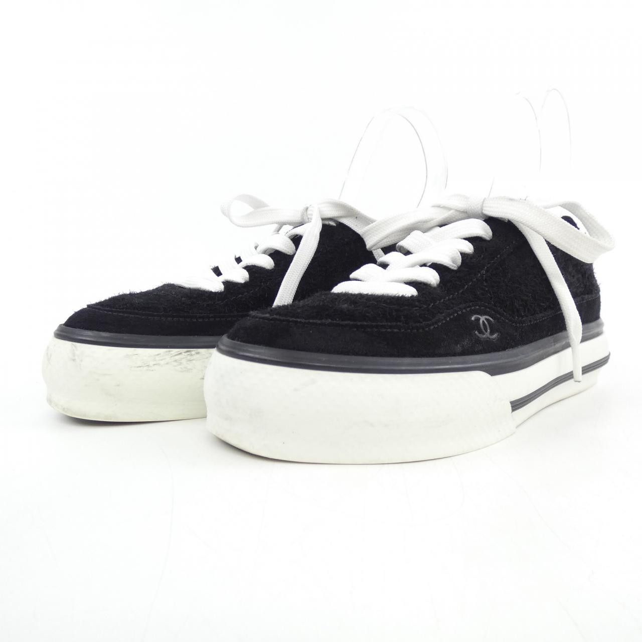 Chanel Chanel Chanel G45208B14073 Suede Calfskin Sneakers Leather Shoes G45208B14073 DUTY FREE for USA Size ONE SIZE - 3 Thumbnail