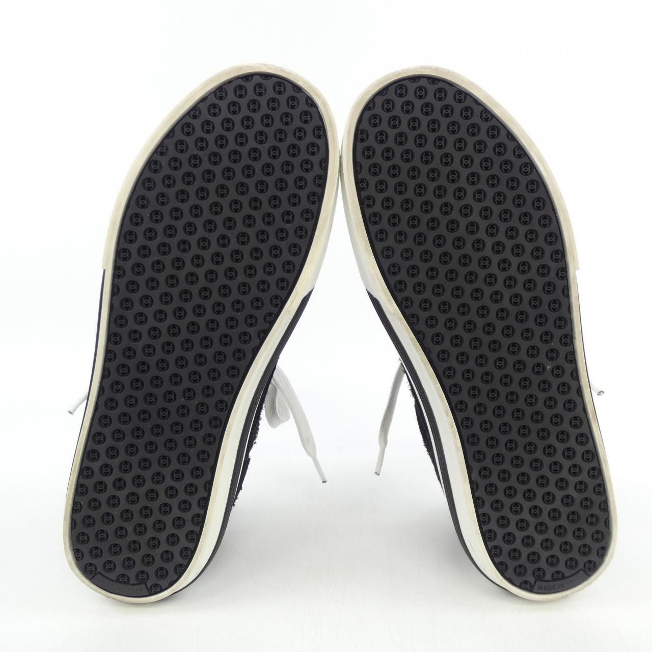 Chanel Chanel Chanel G45208B14073 Suede Calfskin Sneakers Leather Shoes G45208B14073 DUTY FREE for USA Size ONE SIZE - 4 Thumbnail