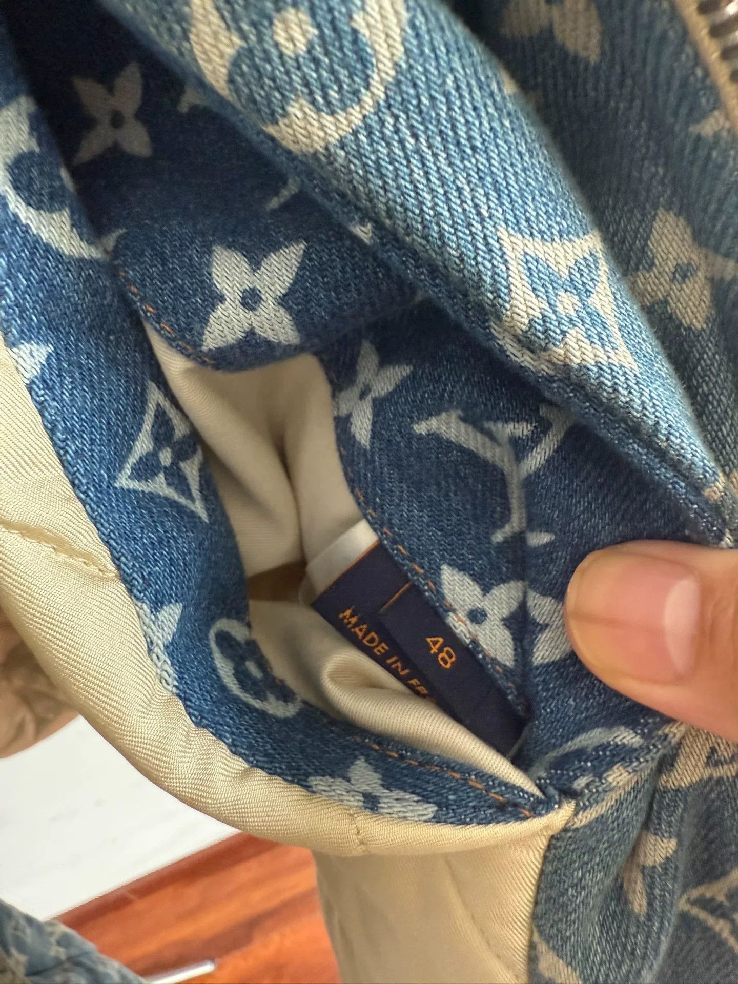 Louis Vuitton Louis Vuitton Floral Embroidered Denim Jacket Size US M / EU 48-50 / 2 - 6 Thumbnail