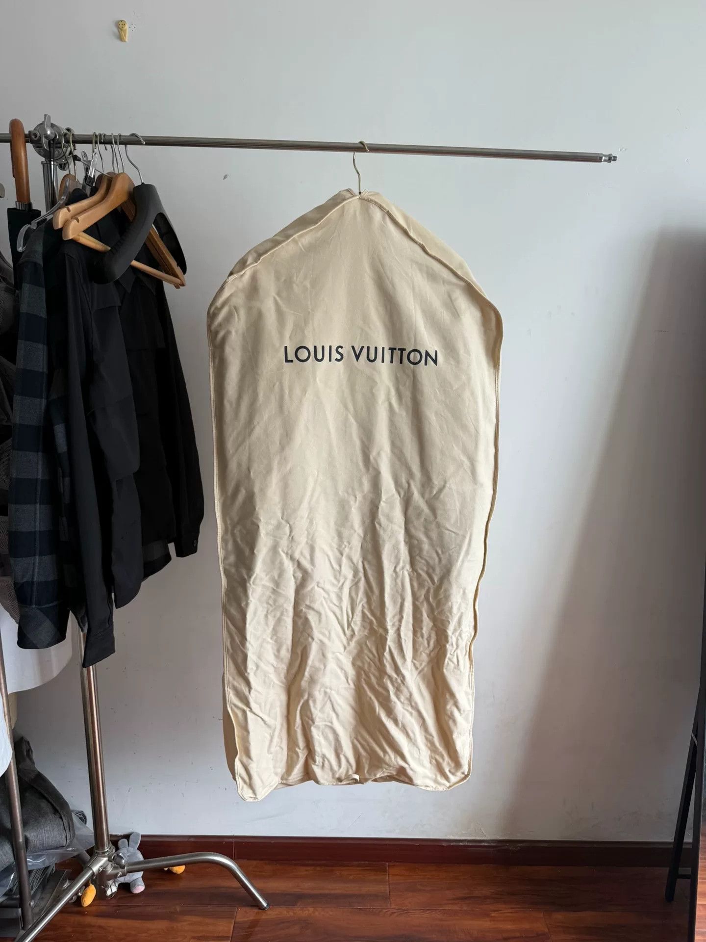 Louis Vuitton Louis Vuitton Floral Embroidered Denim Jacket Size US M / EU 48-50 / 2 - 7 Thumbnail