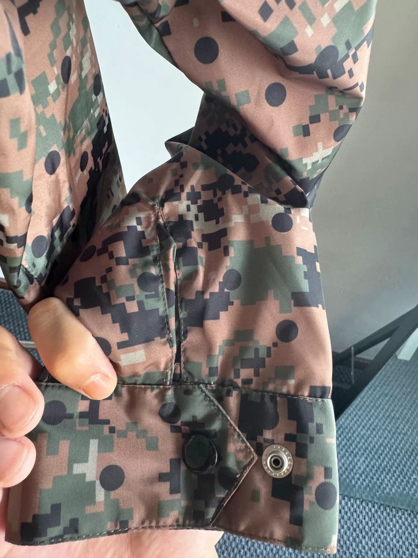 Comme des Garcons Supreme Comme des Garçons Camo Dot Jacket Size US L / EU 52-54 / 3 - 5 Thumbnail