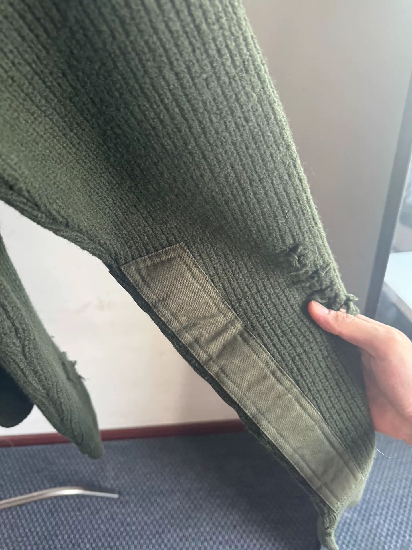 Yeezy Yeezy Season 1 Military Green Sweater Size US S / EU 44-46 / 1 - 5 Thumbnail