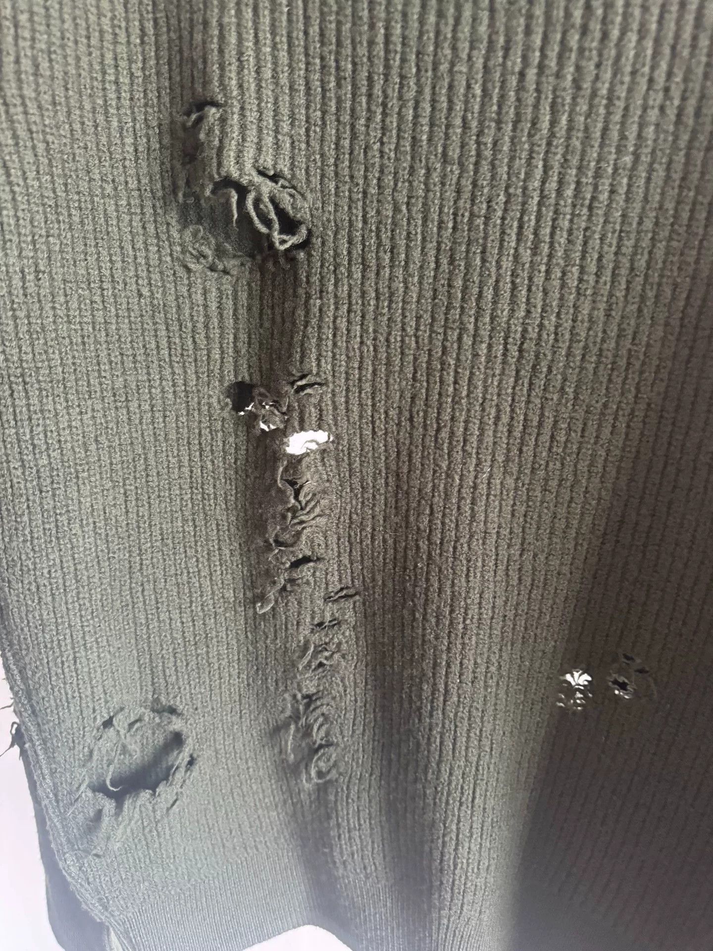 Yeezy Yeezy Season 1 Military Green Sweater Size US S / EU 44-46 / 1 - 4 Thumbnail