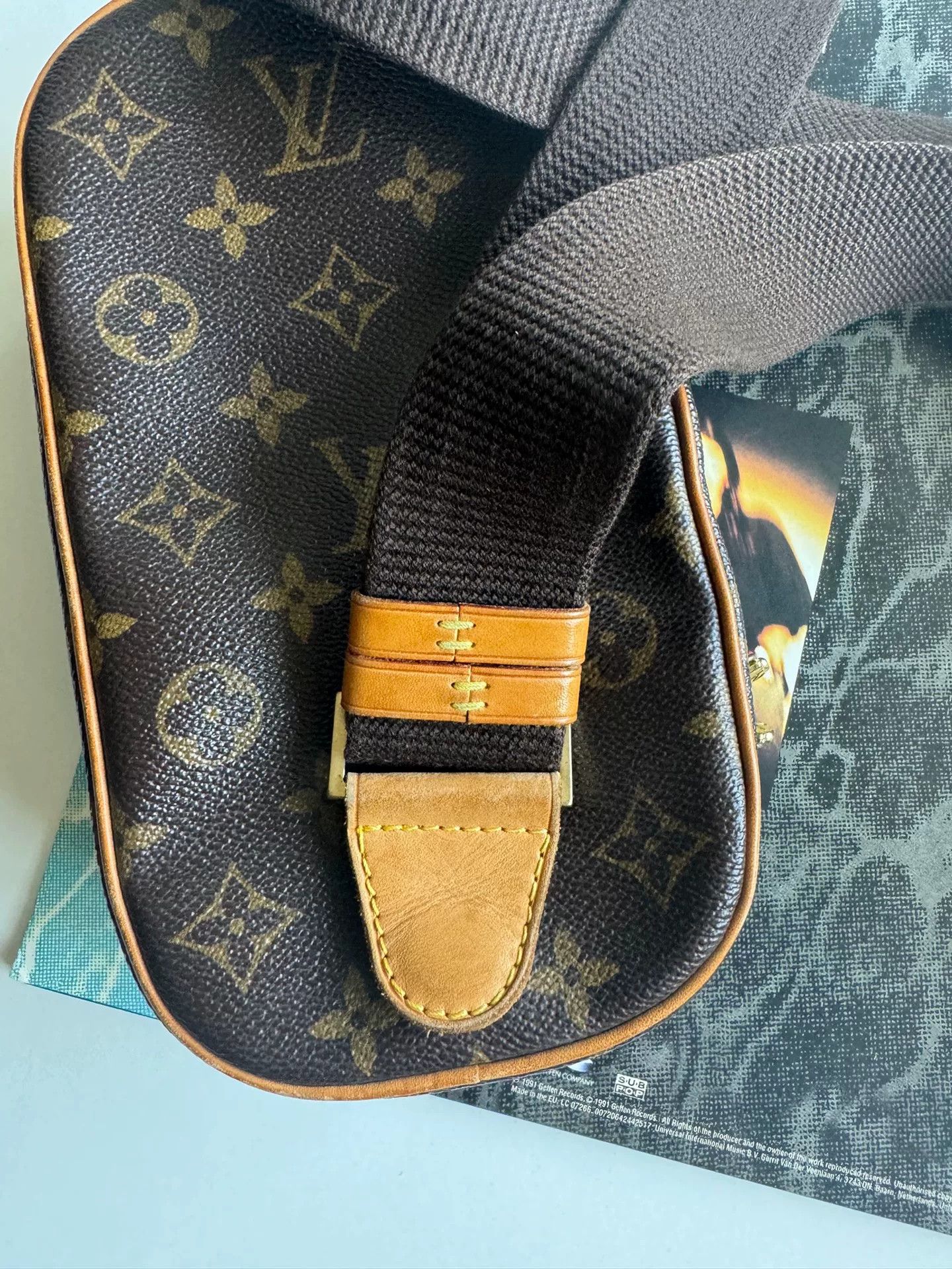 Louis Vuitton Louis Vuitton Crossbody Shoulder Bag Size ONE SIZE - 3 Thumbnail