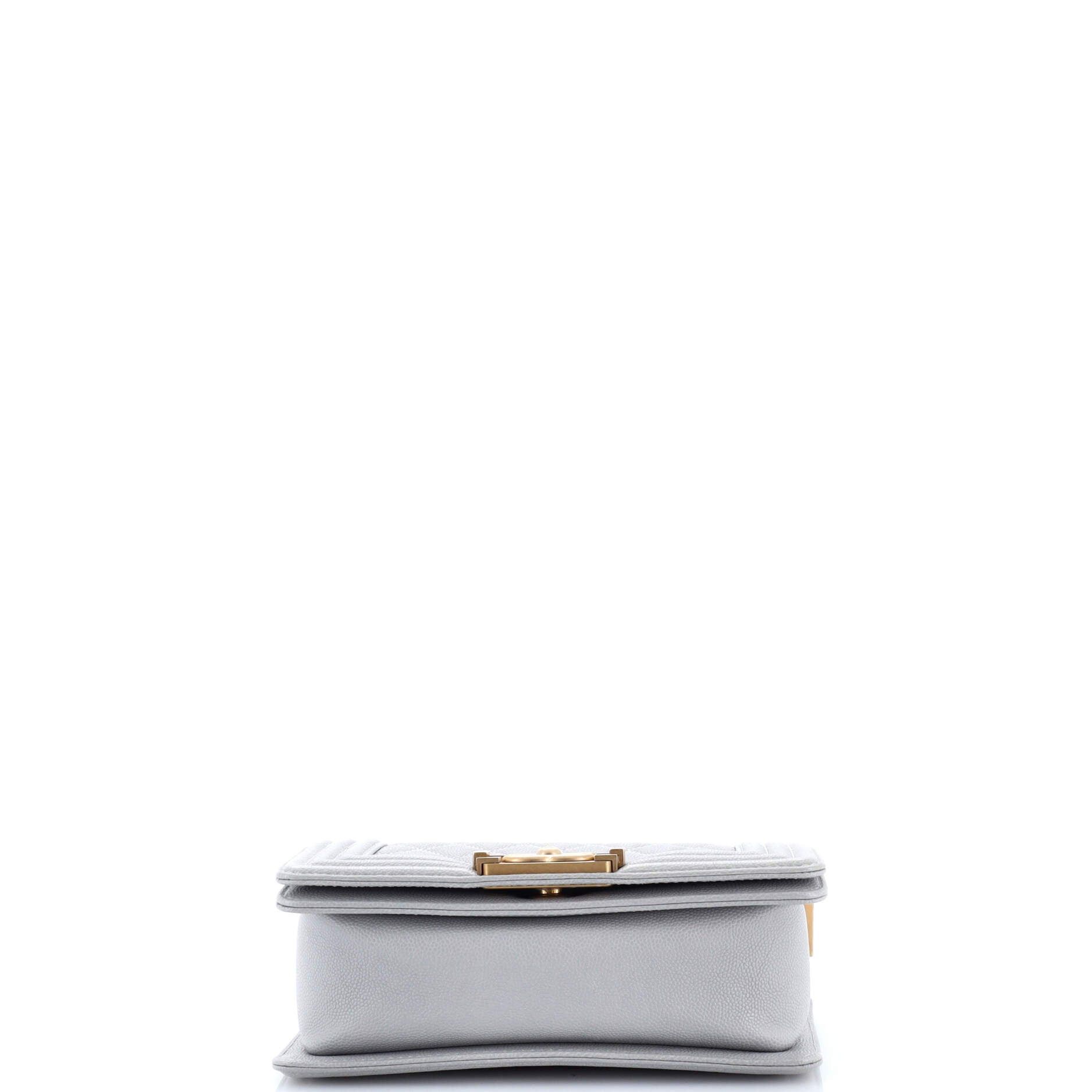 Chanel Boy Flap Bag Size ONE SIZE - 5 Thumbnail