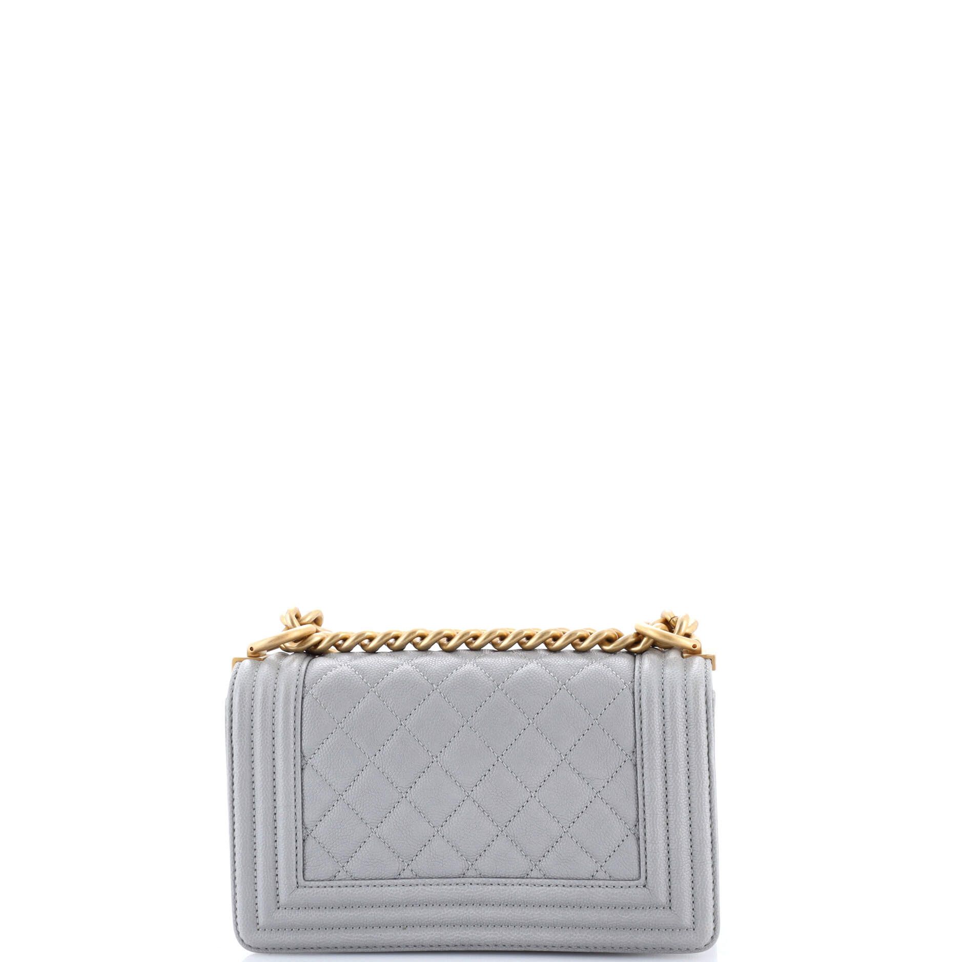 Chanel Boy Flap Bag Size ONE SIZE - 4 Thumbnail