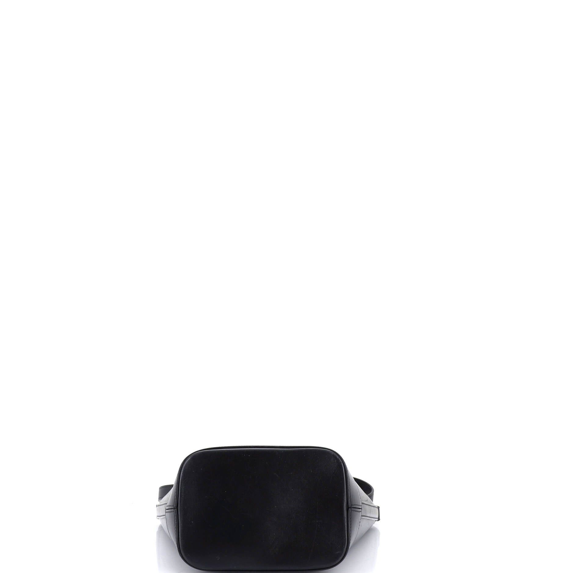 Celine Cuir Triomphe Bucket Bag Size ONE SIZE - 4 Thumbnail