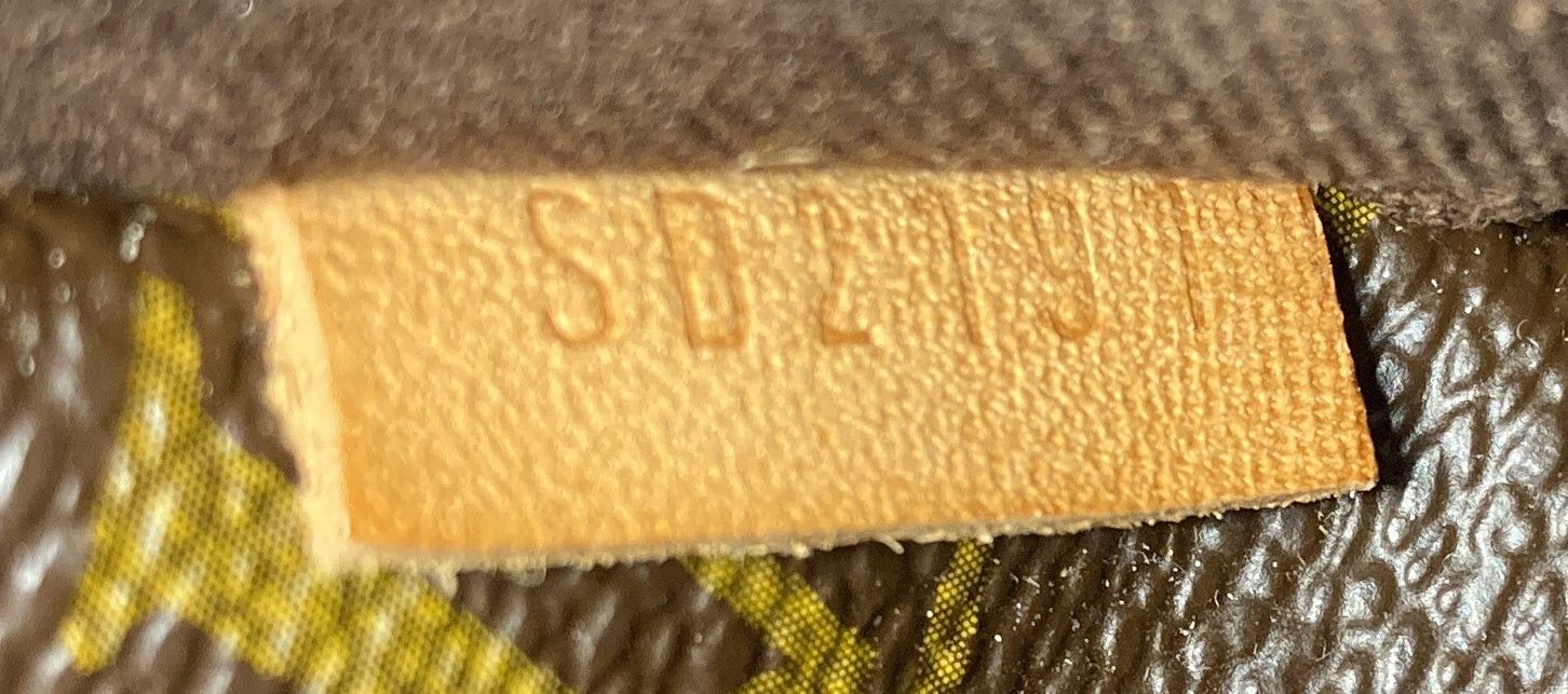 Louis Vuitton Menilmontant Handbag Size ONE SIZE - 8 Thumbnail