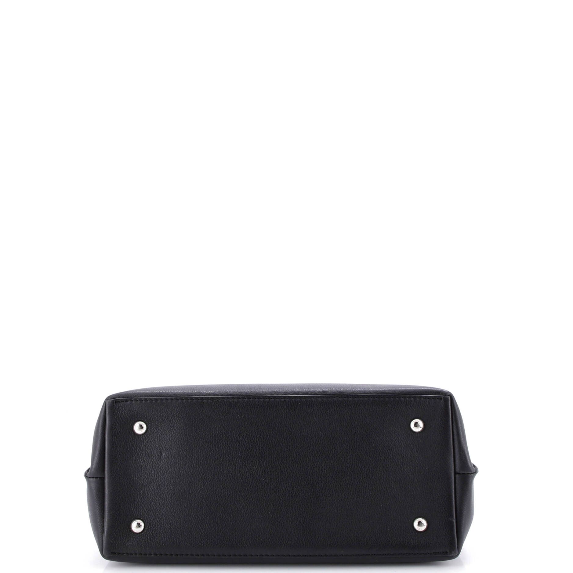 Louis Vuitton Lockme Ever Handbag Size ONE SIZE - 4 Thumbnail