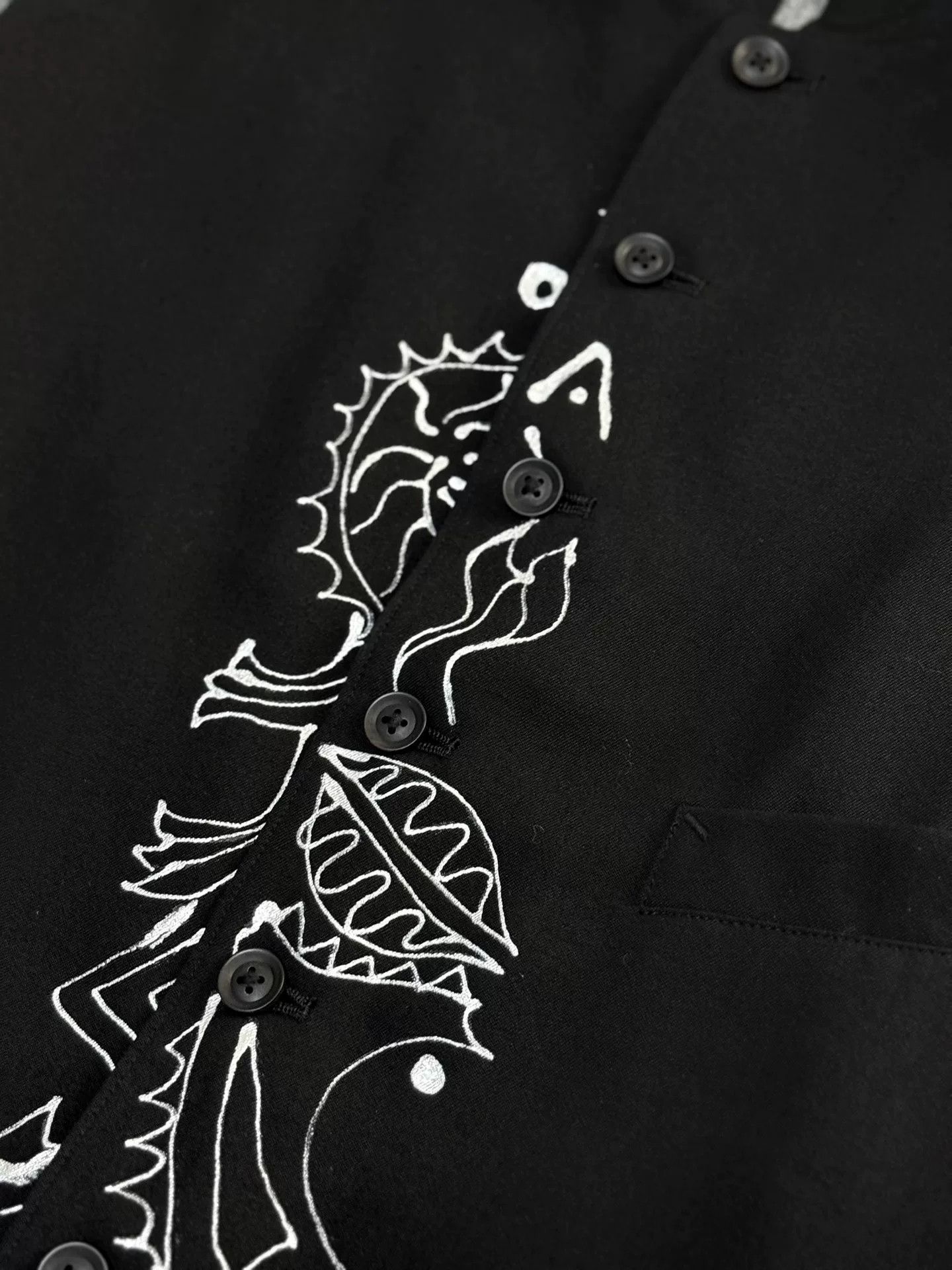 Yohji Yamamoto Yohji Yamamoto Graffiti Hooded Vest Size US L / EU 52-54 / 3 - 5 Thumbnail