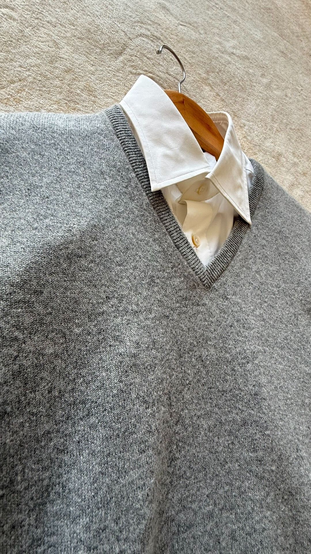 Loro Piana Loro Piana Baby Cashmere V-Neck Sweater Size US M / EU 48-50 / 2 - 2 Thumbnail