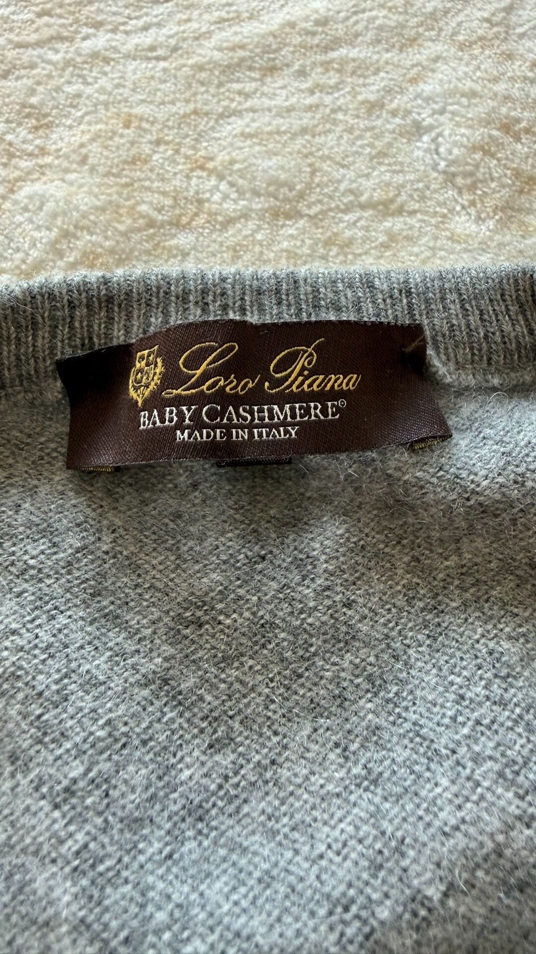 Loro Piana Loro Piana Baby Cashmere V-Neck Sweater Size US M / EU 48-50 / 2 - 5 Thumbnail