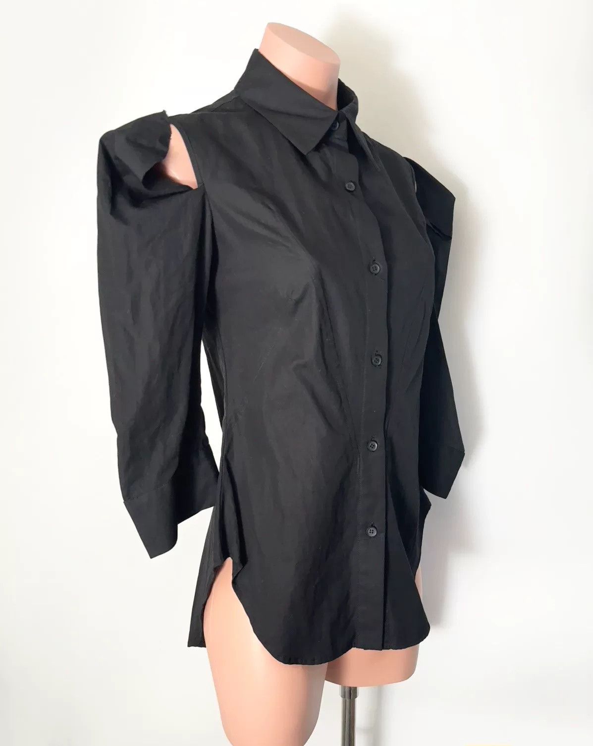 Yohji Yamamoto Yohji Yamamoto Black Off-Shoulder Shirt Size S / US 4 / IT 40 - 2 Thumbnail