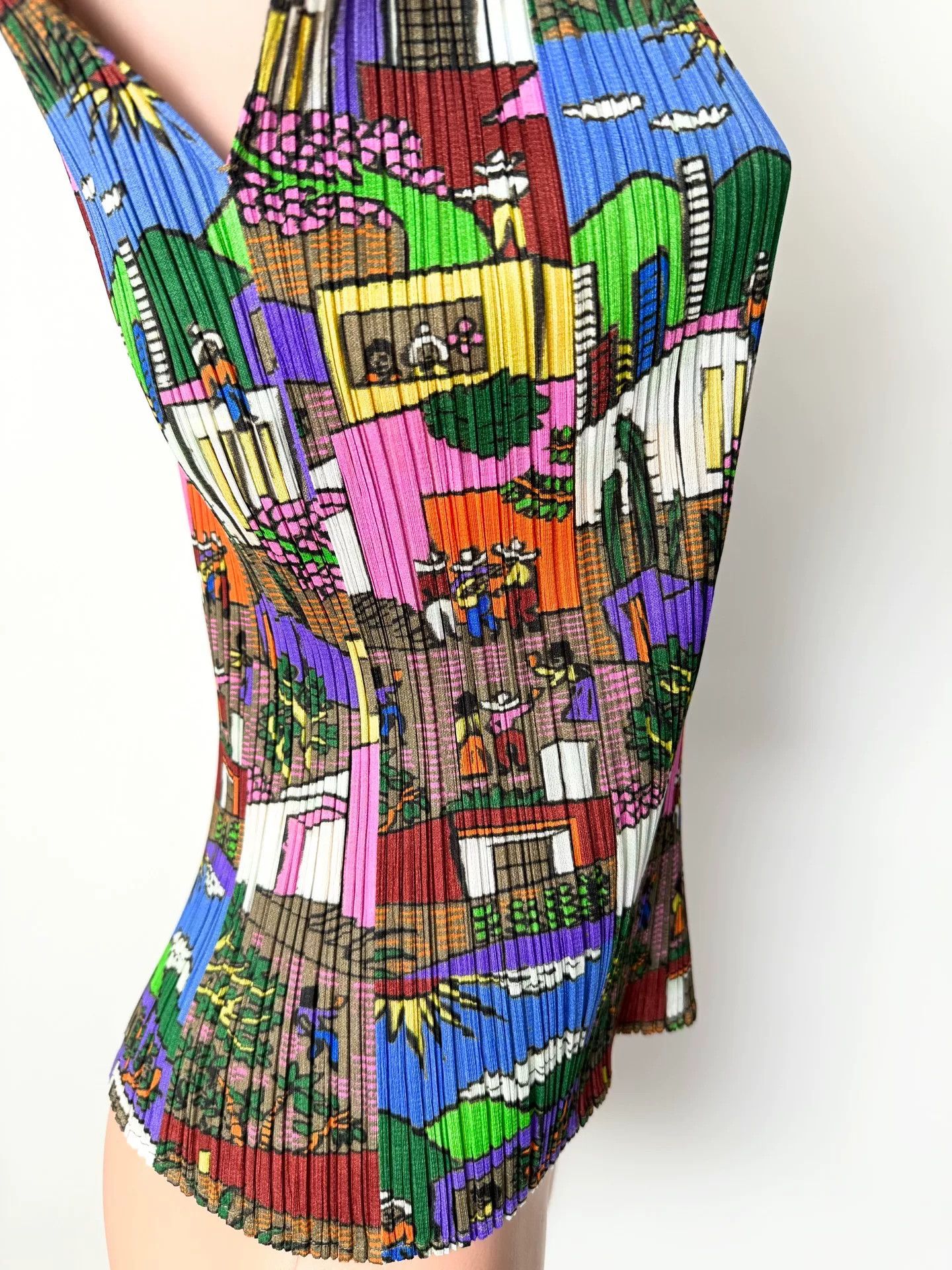 Pleats Please Issey Miyake Issey Miyake Colorful Printed T-Shirt Size L / US 10 / IT 46 - 4 Thumbnail