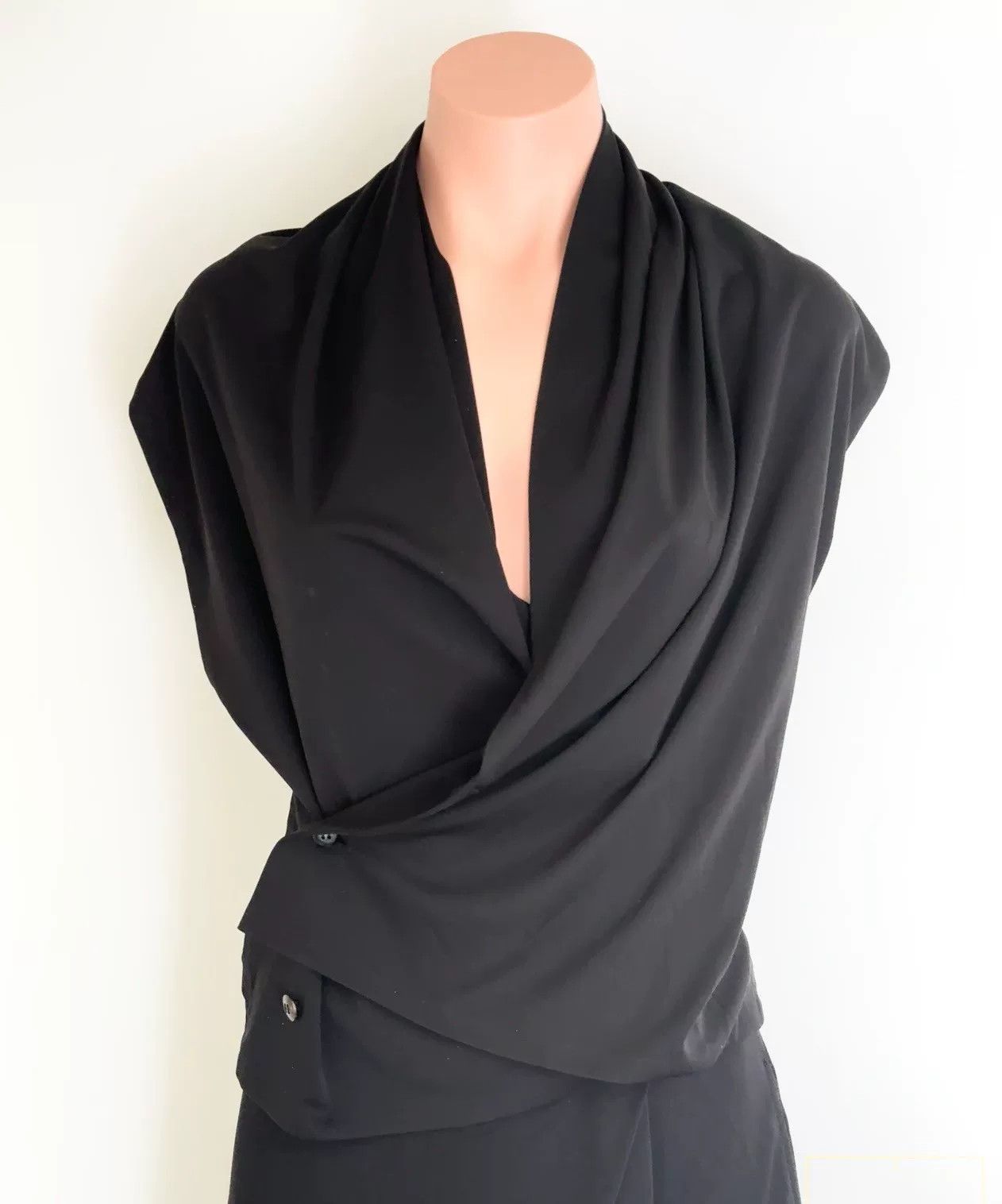 Yohji Yamamoto Yohji Yamamoto Draped Black Top Size M / US 6-8 / IT 42-44 - 2 Thumbnail