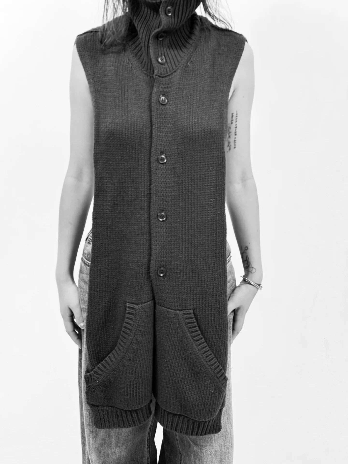 Yohji Yamamoto Yohji Yamamoto Sleeveless Knit Top Size M / US 6-8 / IT 42-44 - 2 Thumbnail