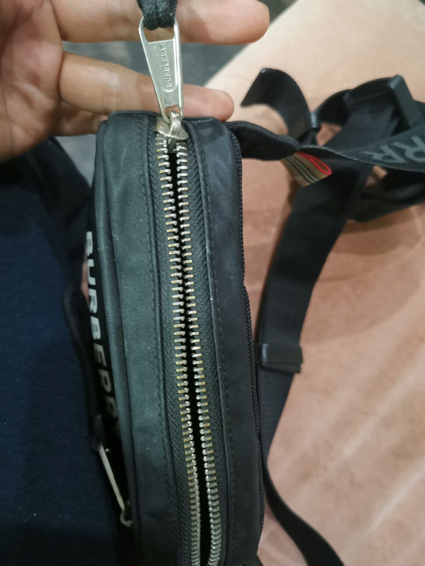 Burberry Burberry Black Crossbody Waist Bag Size ONE SIZE - 8 Thumbnail