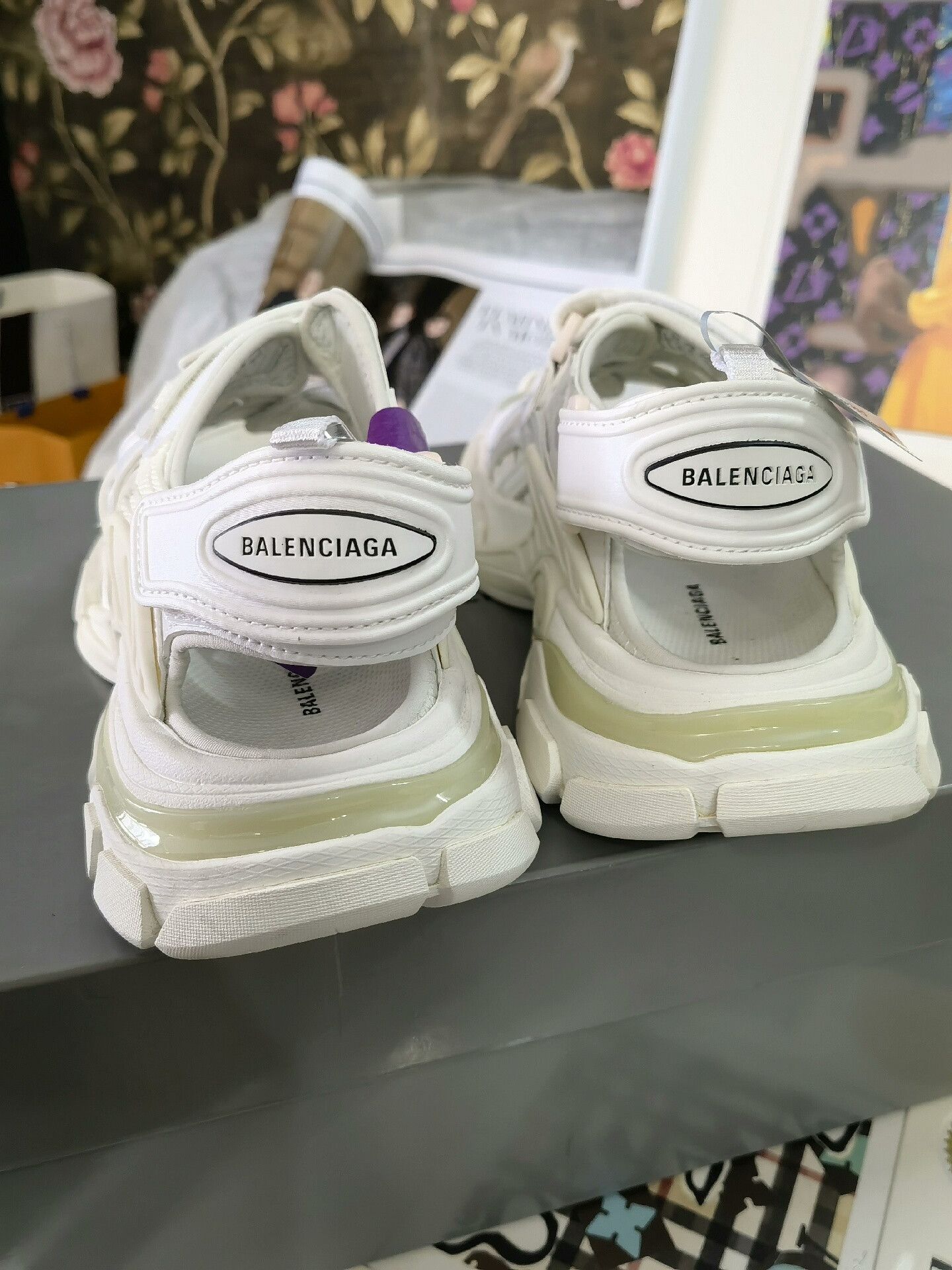 Balenciaga Balenciaga White Sandals Size 35 Size US 4 / IT 34 - 3 Thumbnail