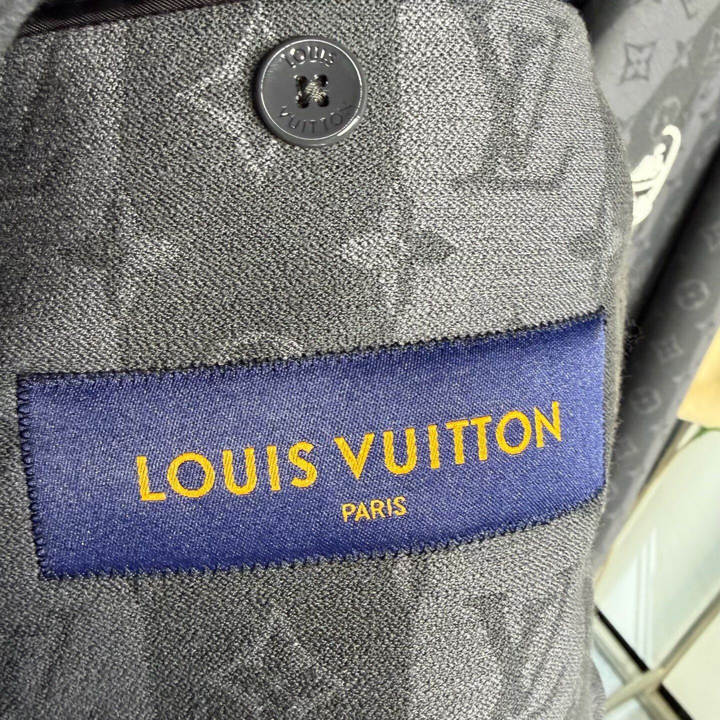 Louis Vuitton louis vuitton nigo collaboration wool blazer Size US L / EU 52-54 / 3 - 4 Thumbnail