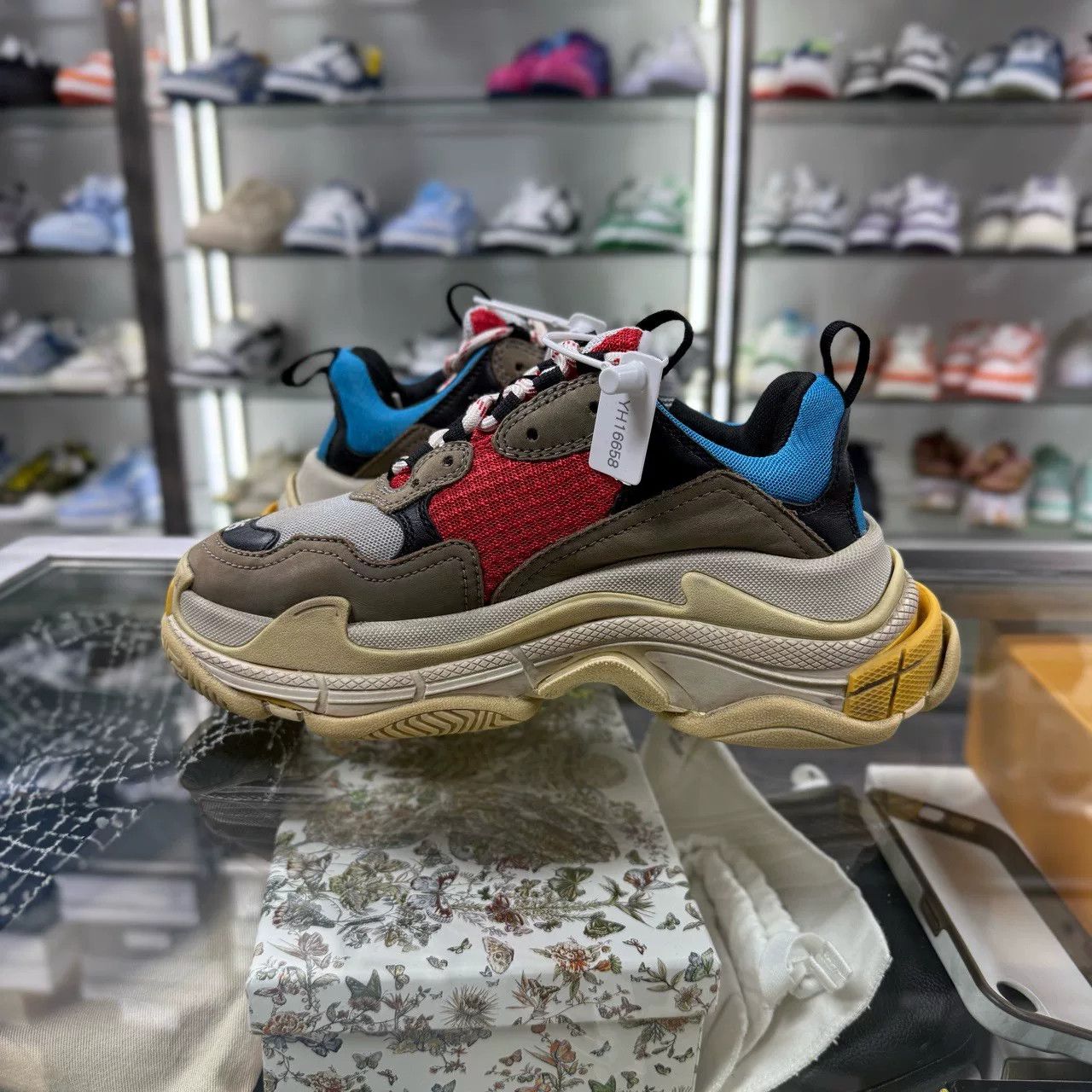 Balenciaga balenciaga triples red blue dad sneakers Size US 5 / EU 37 - 3 Thumbnail