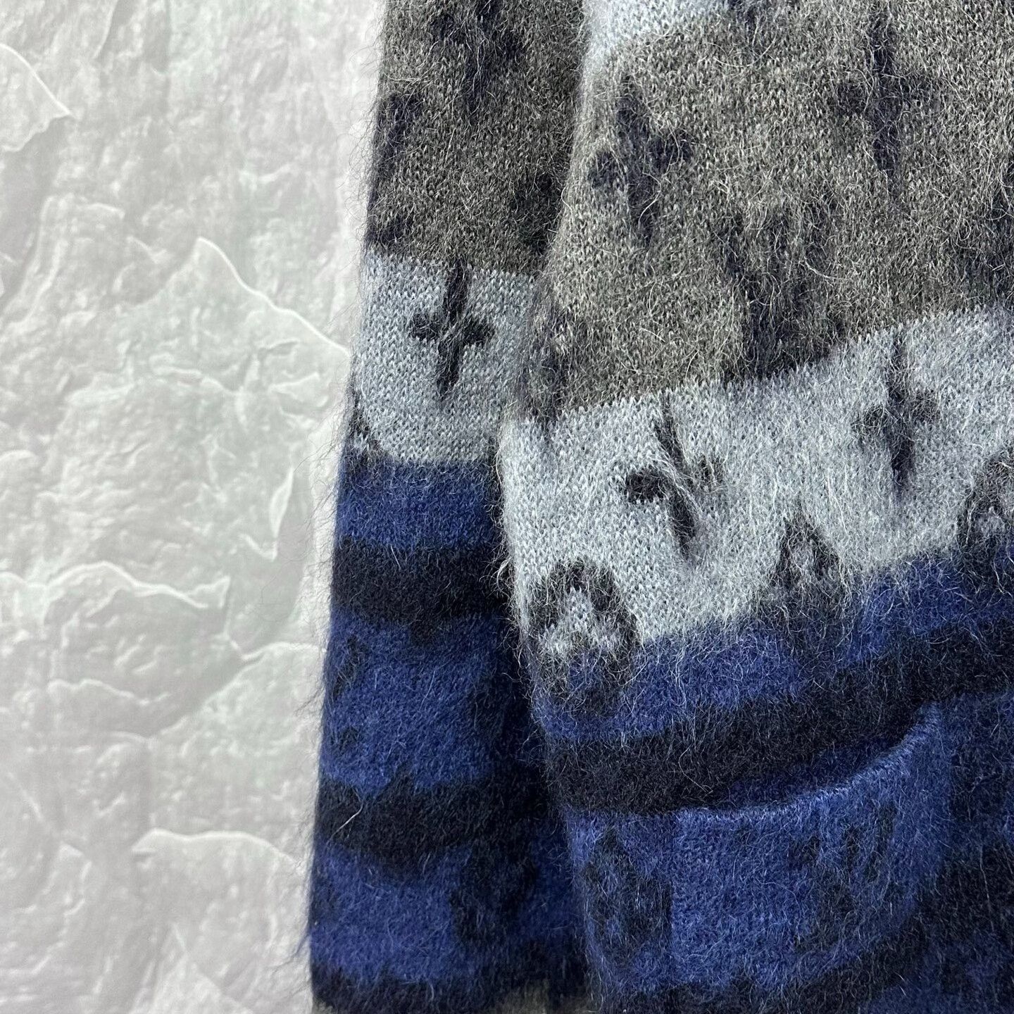Louis Vuitton louis vuitton grey mohair cardigan XXL Size XXL / US 16-18 / IT 52-54 - 3 Thumbnail