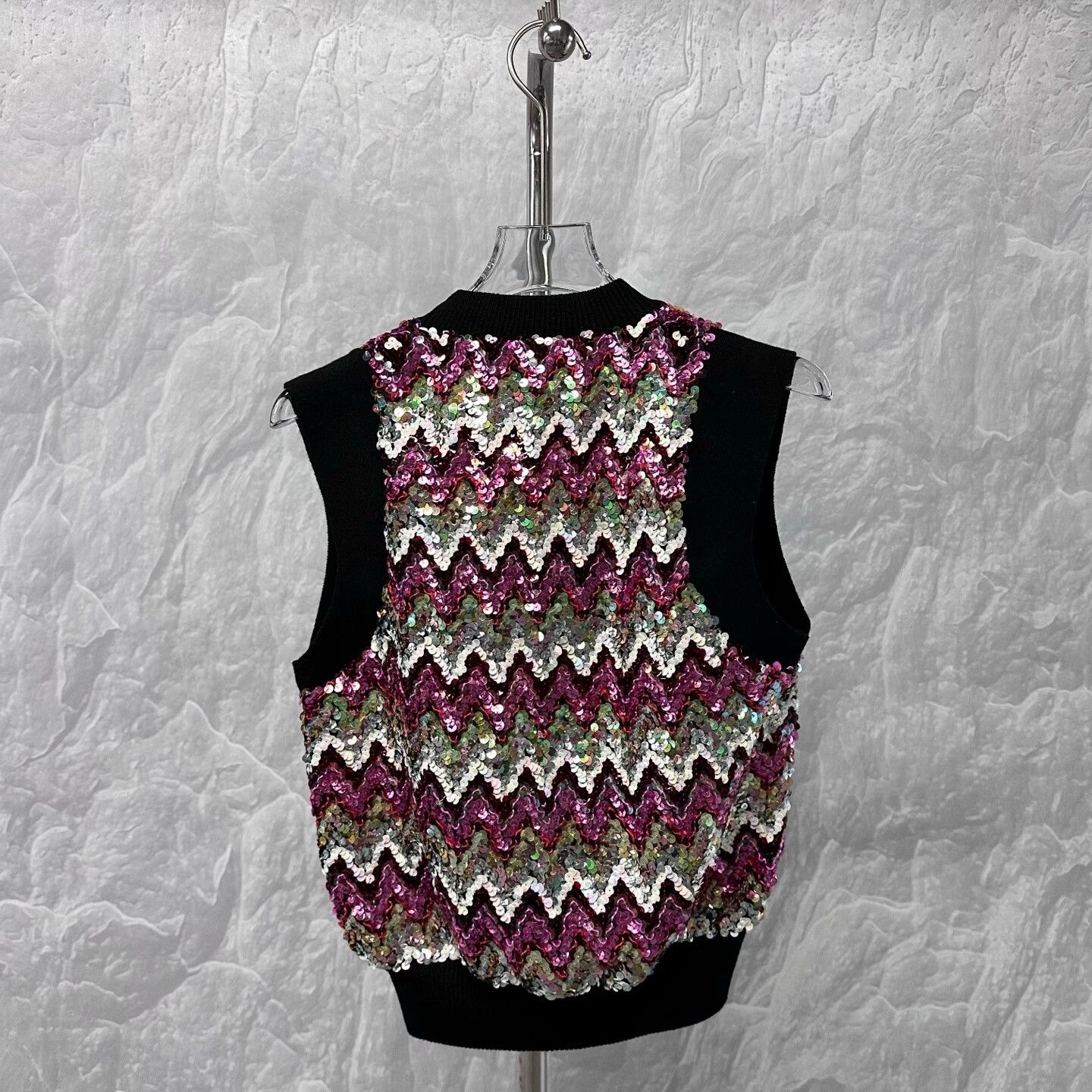 Louis Vuitton vibrant sequined wool vest by louis vuitton Size S / US 4 / IT 40 - 4 Thumbnail