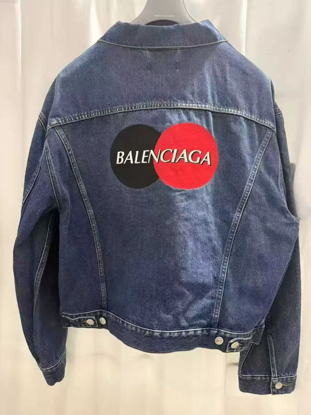 Balenciaga balenciaga blue embroidered denim jacket Size US L / EU 52-54 / 3 - 2 Thumbnail