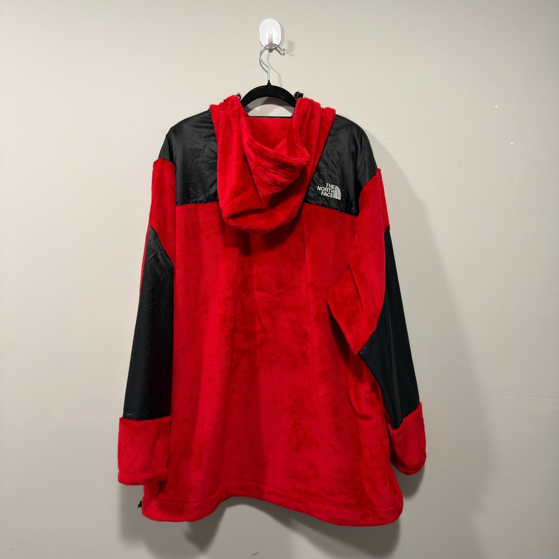 The North Face North Face Red Faux Fur Jacket XL Size US XL / EU 56 / 4 - 3 Thumbnail