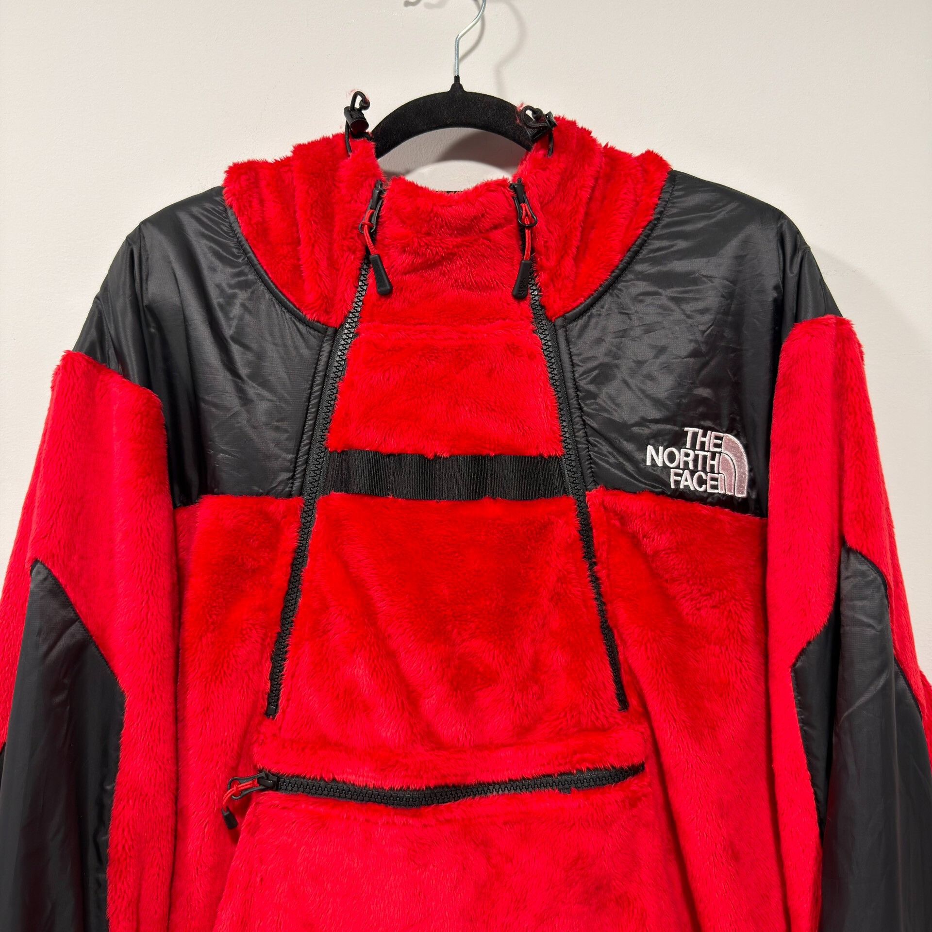 The North Face North Face Red Faux Fur Jacket XL Size US XL / EU 56 / 4 - 2 Thumbnail