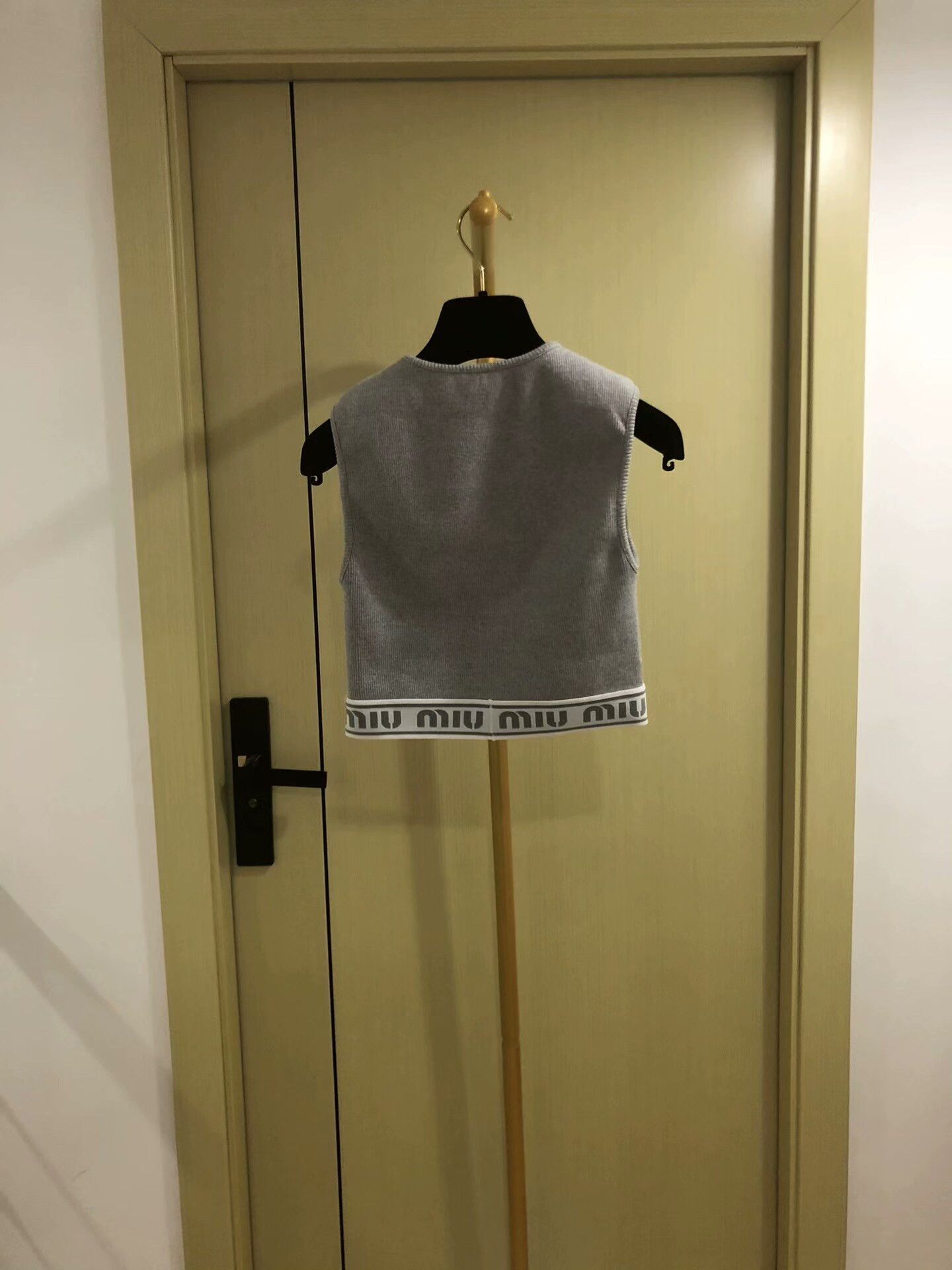 Miu Miu Miu Miu Lettered Vest Top for Women Size XS / US 0-2 / IT 36-38 - 2 Thumbnail