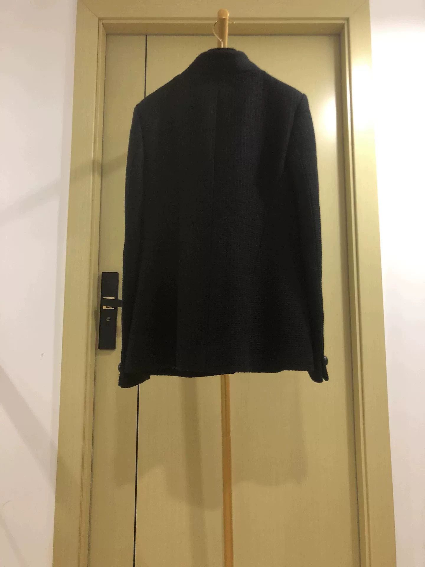 Chanel Authentic Chanel Black Boucle Jacket Size M / US 6-8 / IT 42-44 - 4 Thumbnail