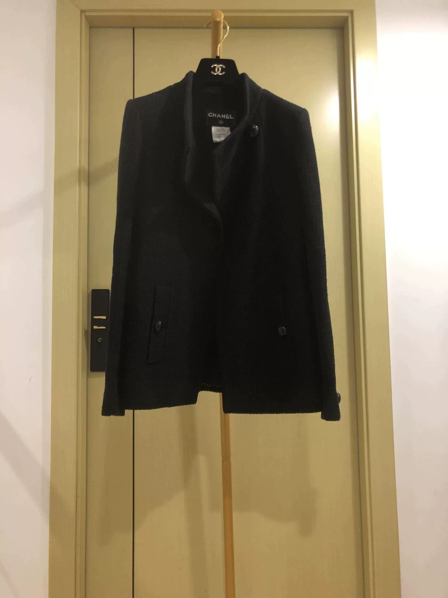 Chanel Authentic Chanel Black Boucle Jacket Size M / US 6-8 / IT 42-44 - 3 Thumbnail