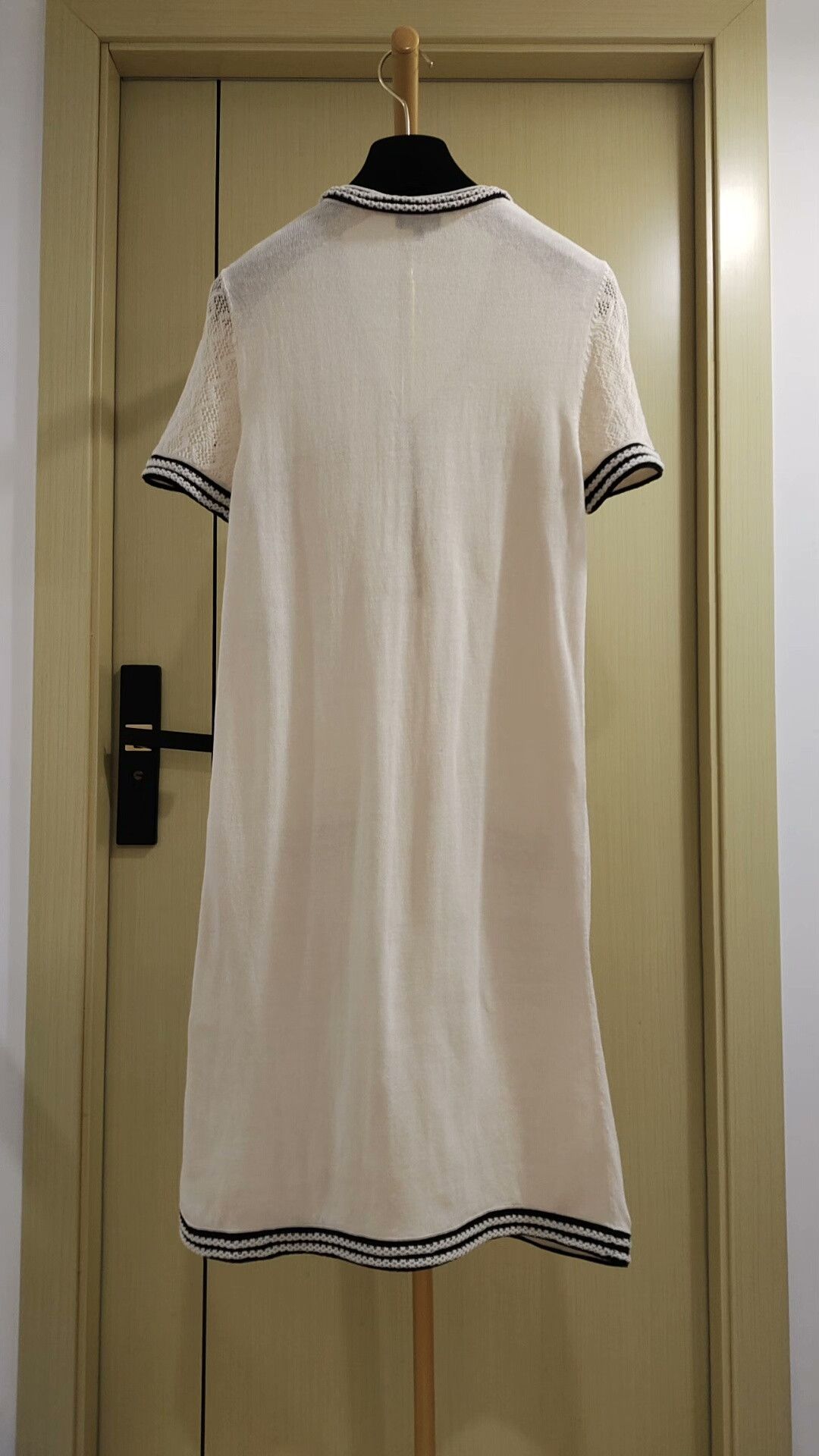 Chanel Chanel Black and White Dress with Pockets Size M / US 6-8 / IT 42-44 - 2 Thumbnail