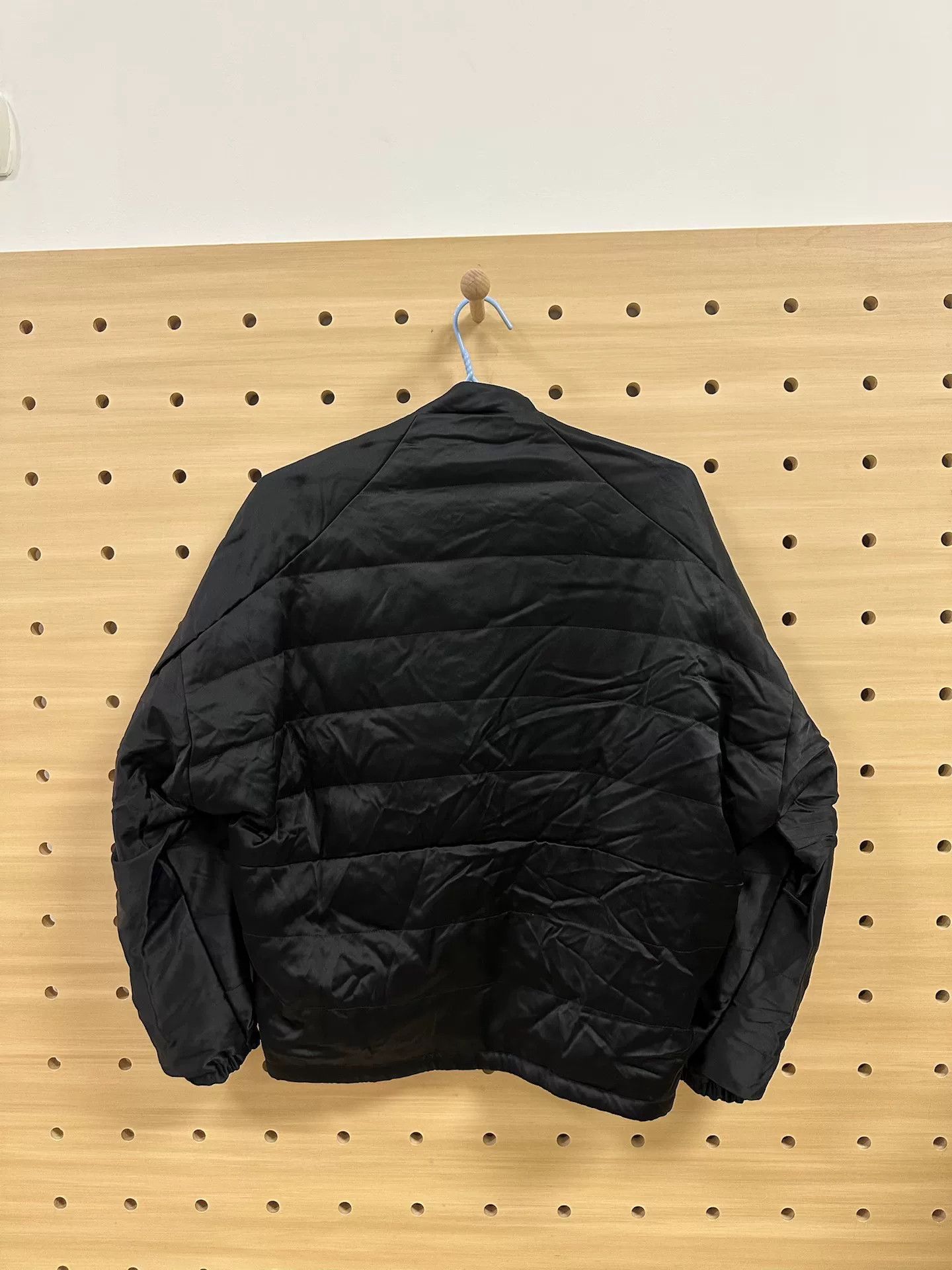 Marimekko Stylish Marisfrog Down Jacket for Men Size US M / EU 48-50 / 2 - 3 Thumbnail