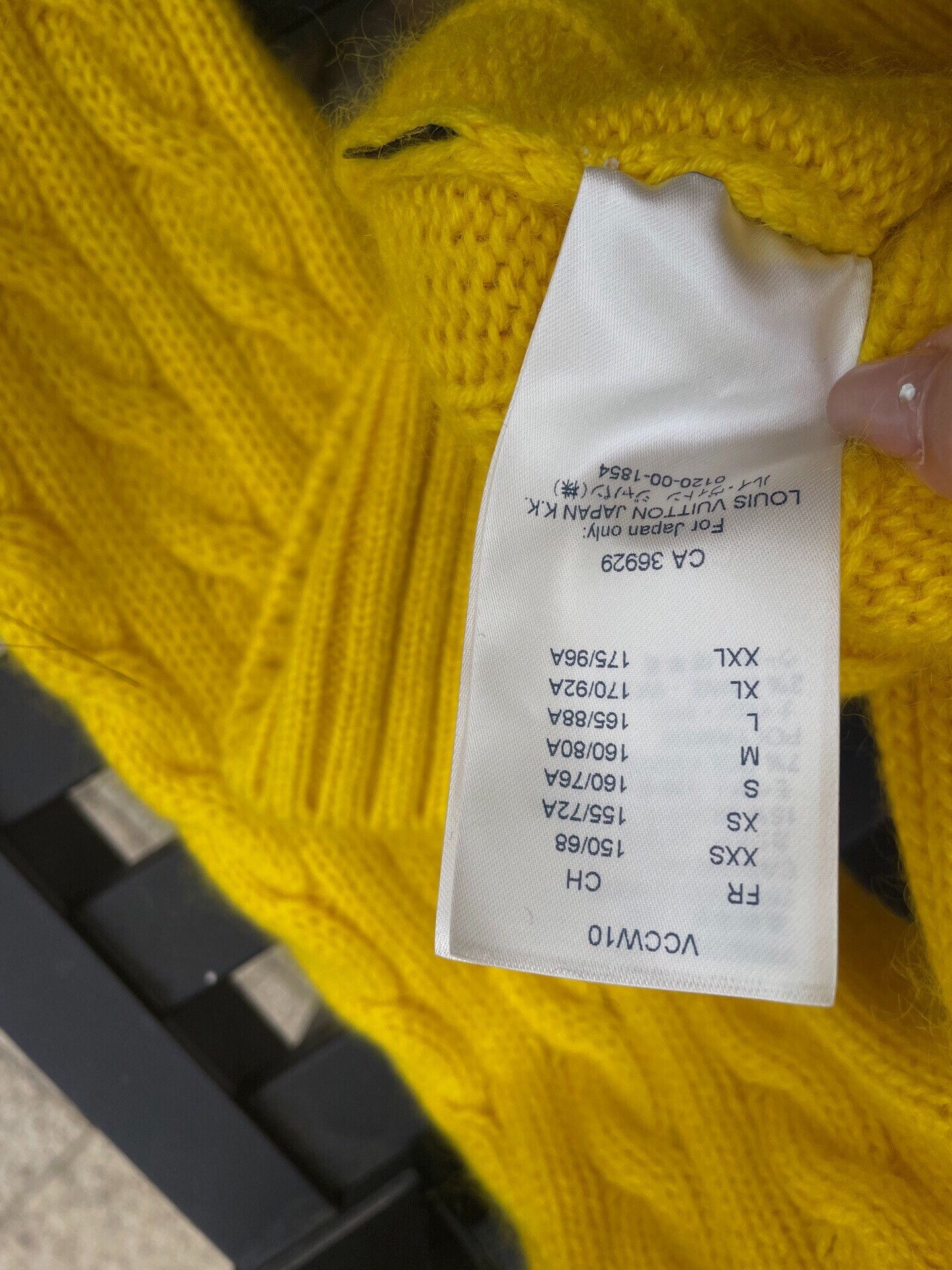 LVXWA Bright Yellow Louis Vuitton Knit Sweater Size XS / US 0-2 / IT 36-38 - 4 Thumbnail