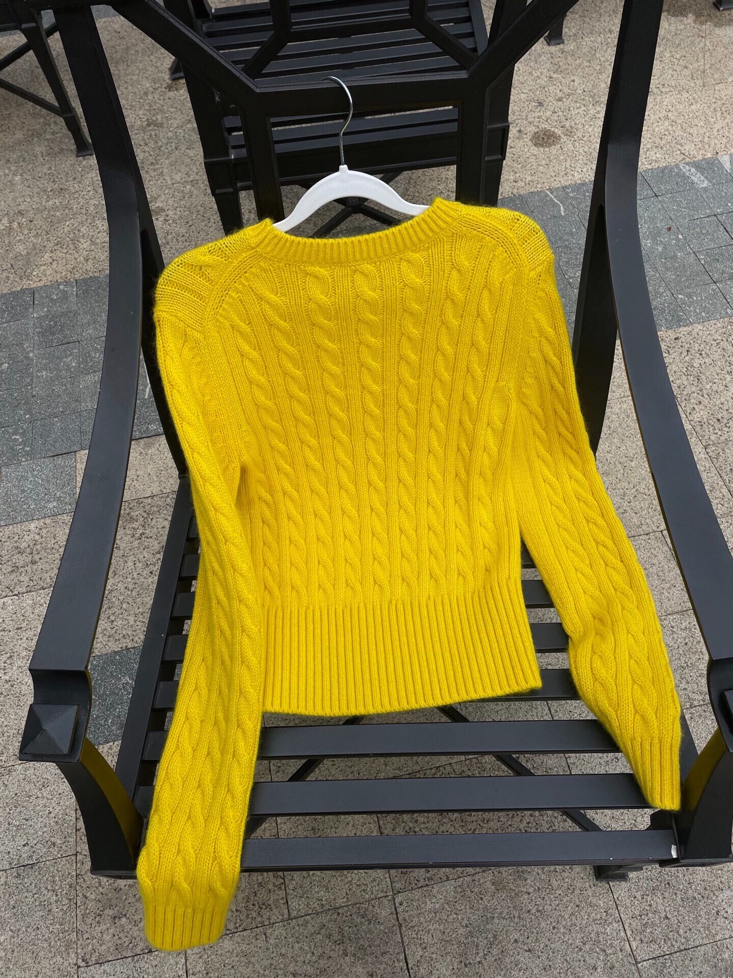 LVXWA Bright Yellow Louis Vuitton Knit Sweater Size XS / US 0-2 / IT 36-38 - 2 Thumbnail