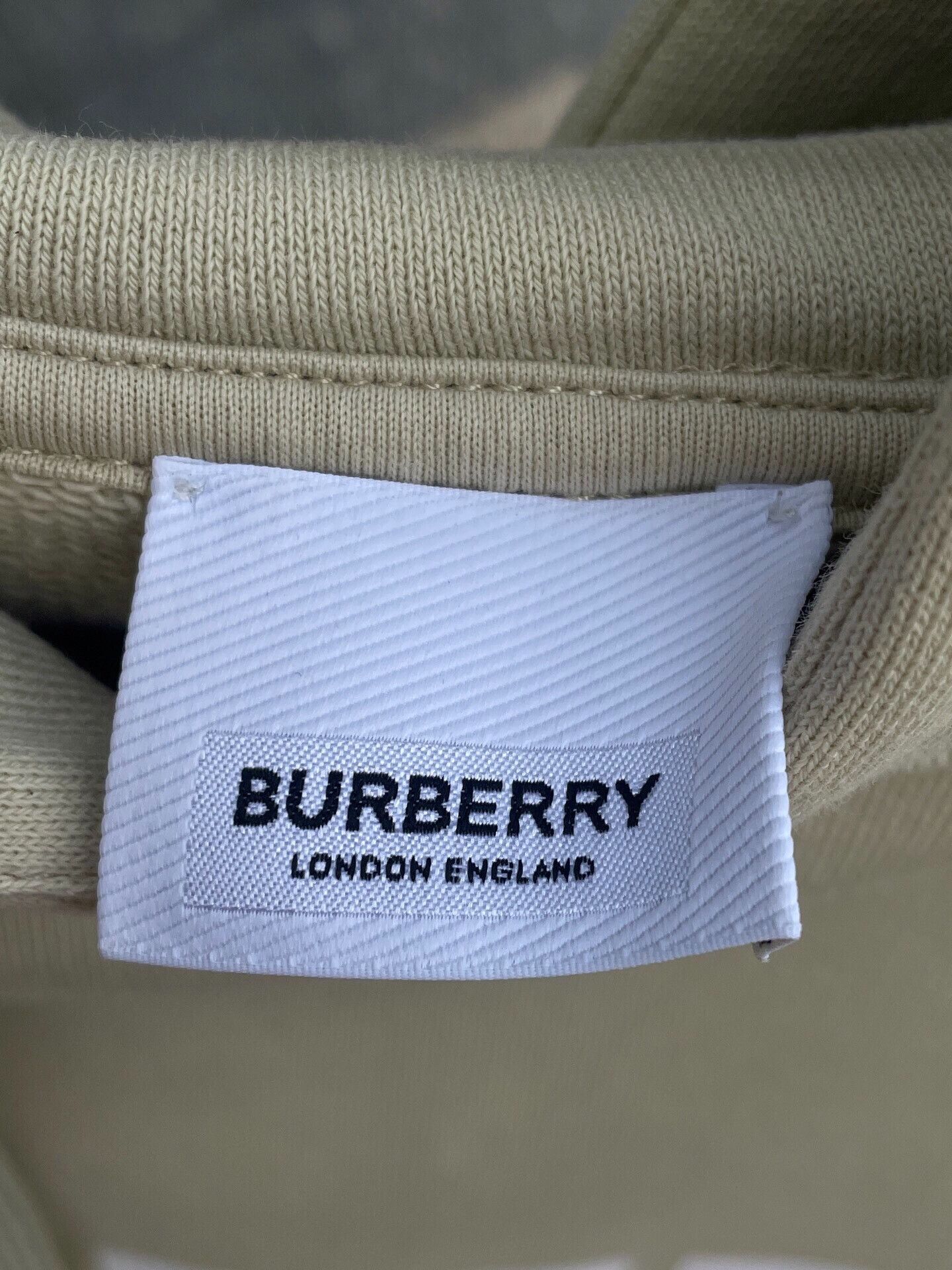 Burberry Burberry Sweatshirt in Beige for Sale Size US XS / EU 42 / 0 - 7 Thumbnail